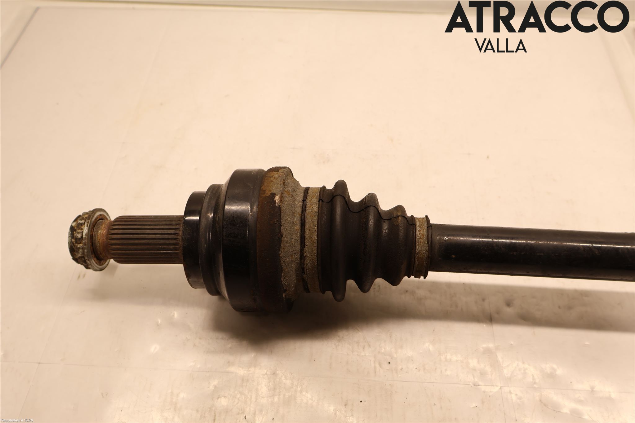 BMW 5 F10/F11/F18 09-17 Drivaxel Bak Höger