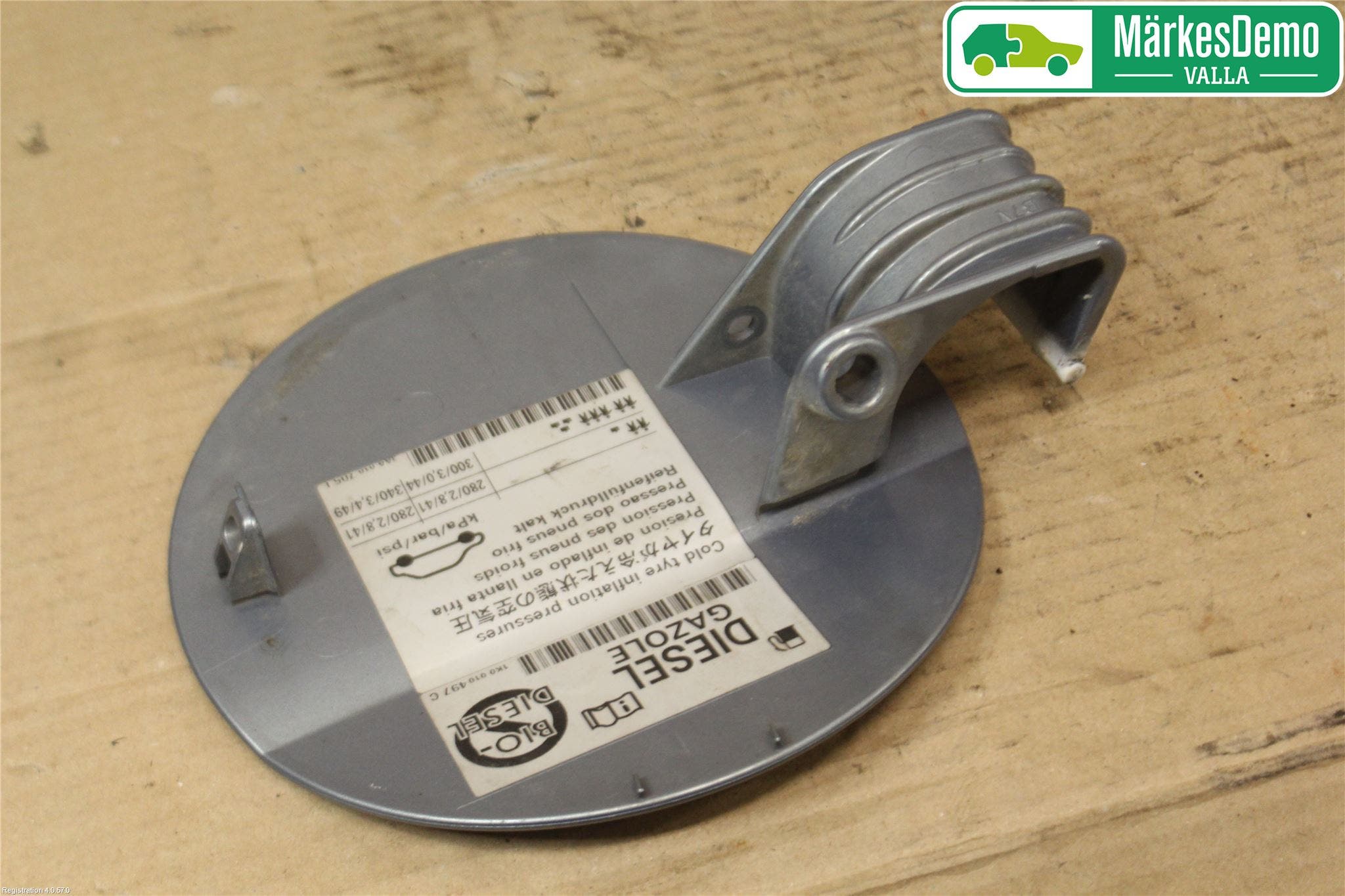 Volkswagen VW PASSAT 11-14 Tanklucka