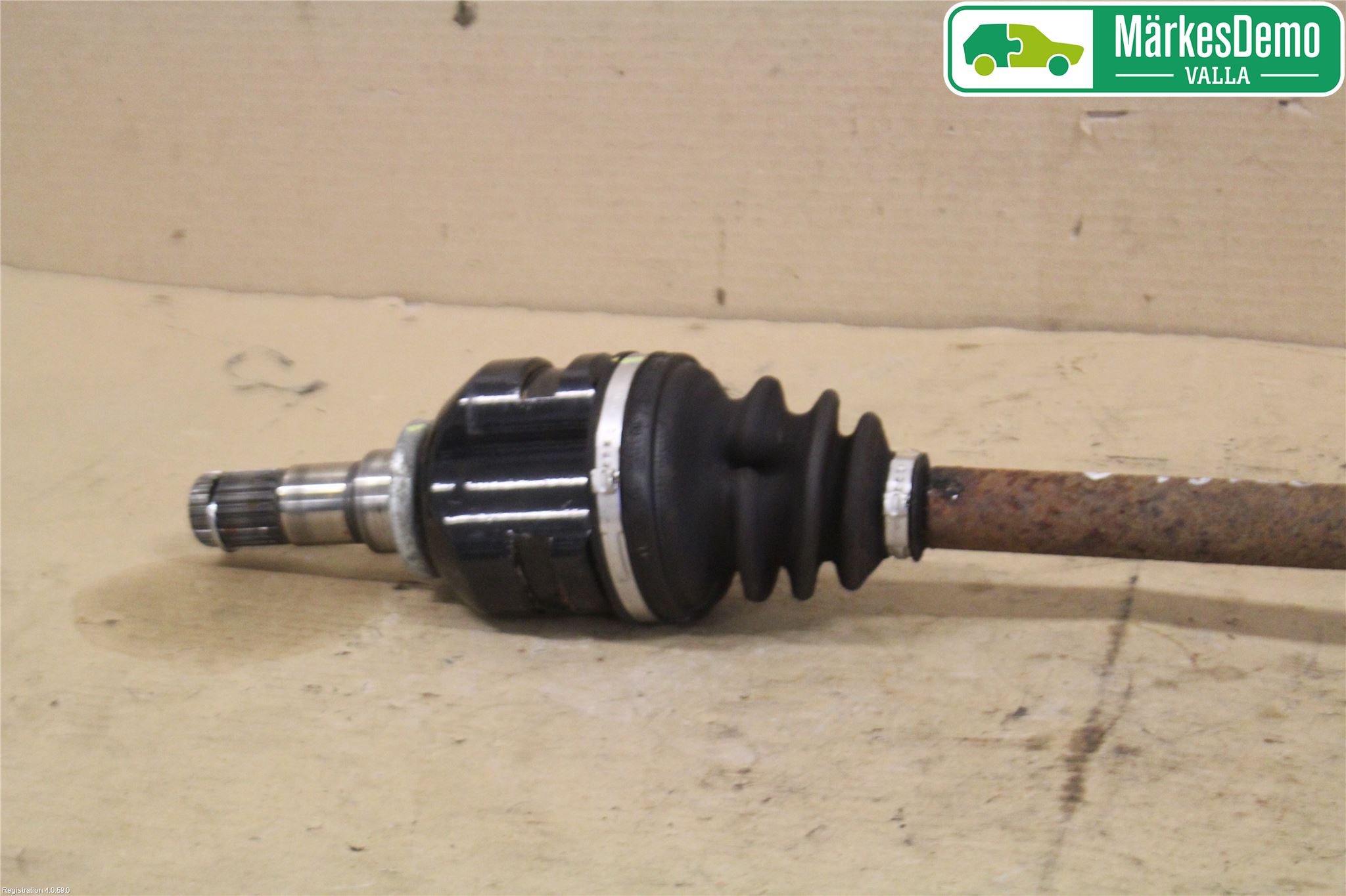 Toyota AURIS 10-12 Drivaxel Fram Vänster