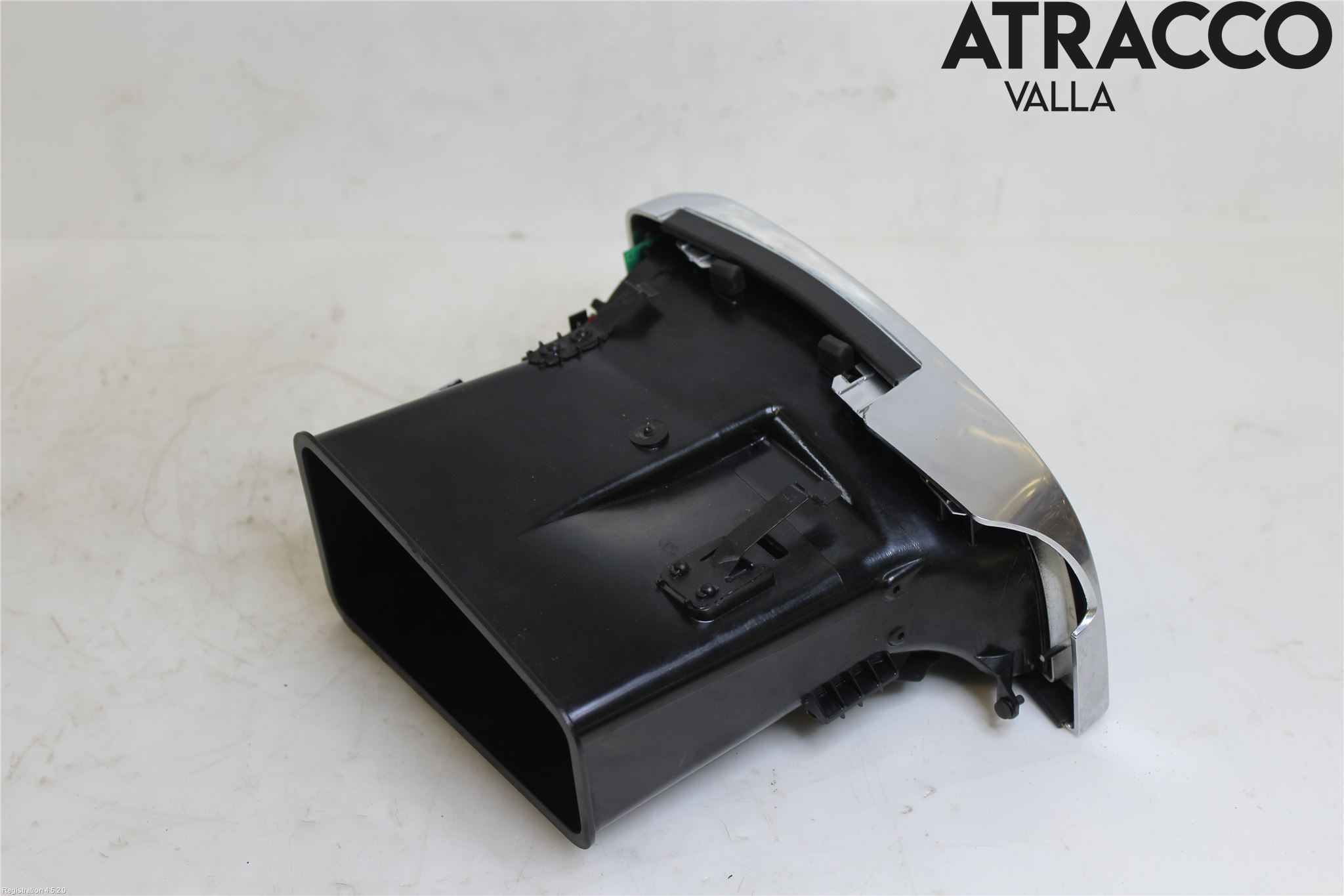 Porsche PANAMERA 09- Defrosterkanal-Munstycke