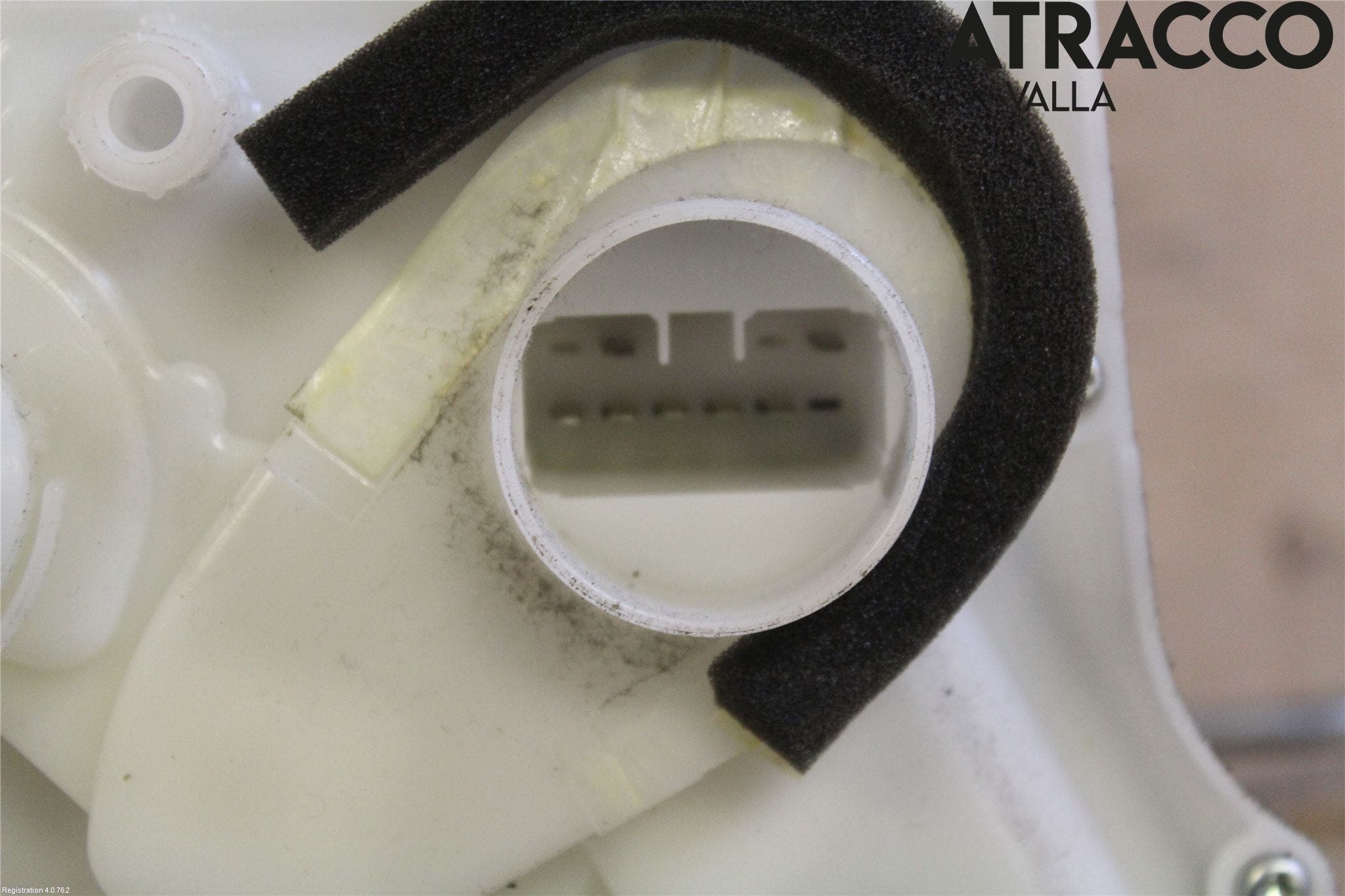 Suzuki SWIFT 05-10 Låskista-Dörrlås