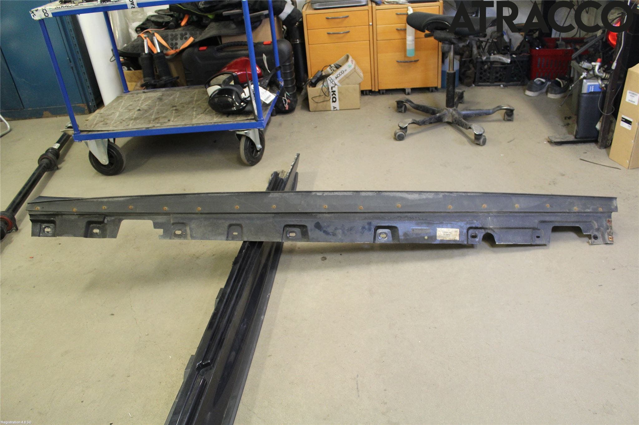 BMW 5 F10/F11/F18 09-17 Sidokjol Vä