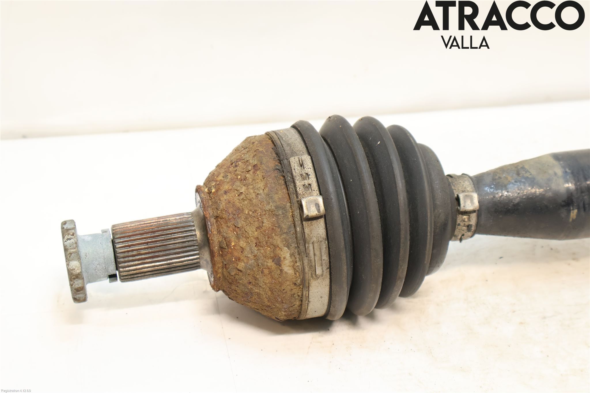 Volkswagen VW POLO 10-17 Drivaxel Fram Höger