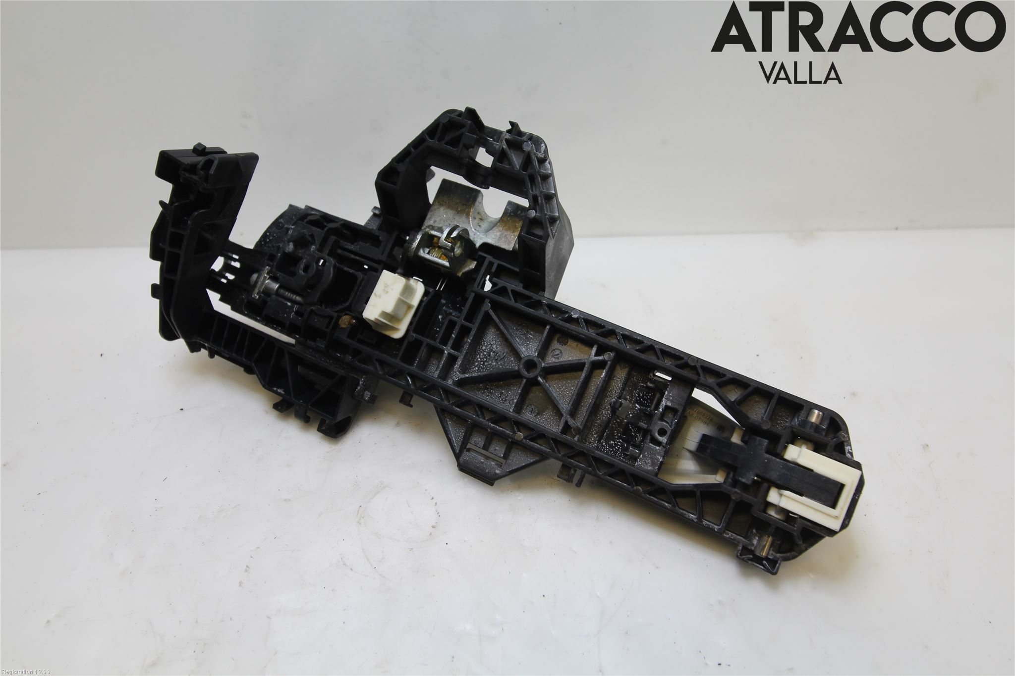 Mercedes-Benz MB E-KLASS (W212) 09-16 Dörrhandtag Yttre Hö