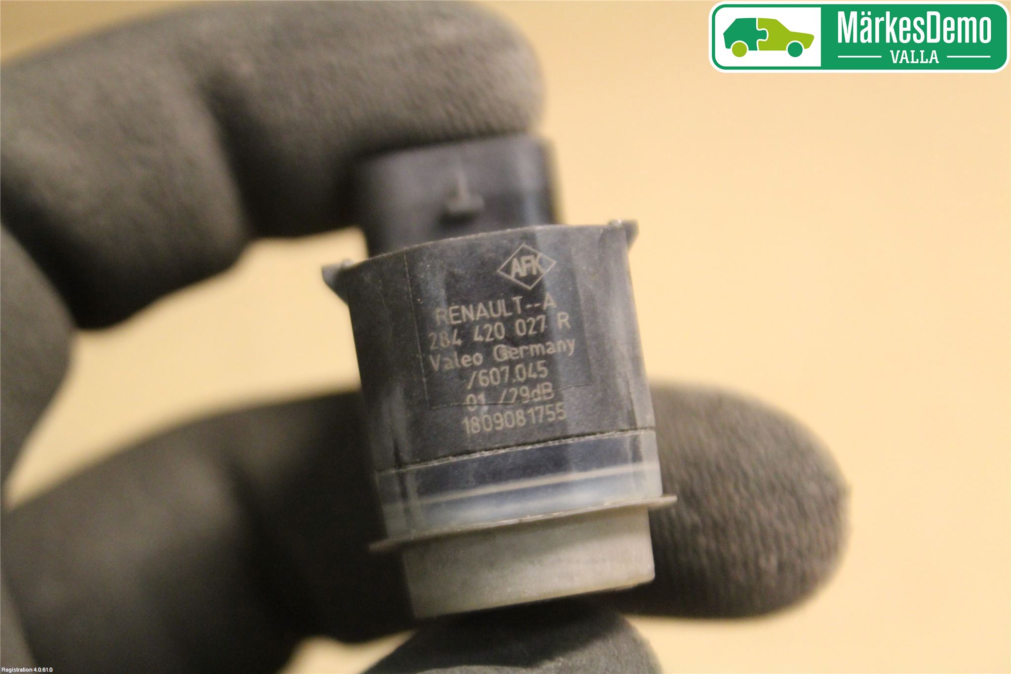 Renault LAGUNA III 08-10 Parkeringshjälp Frontsensor