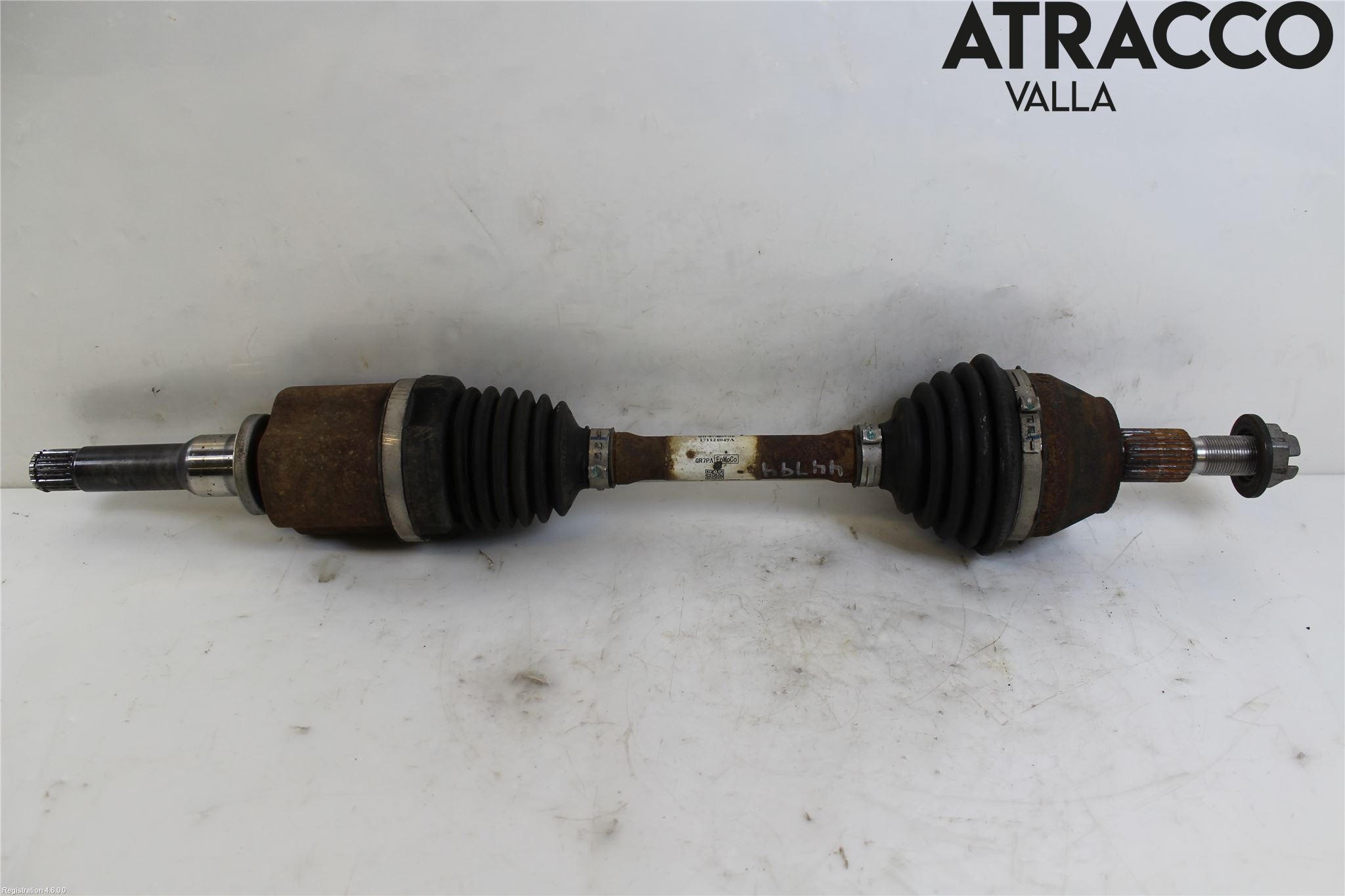 Ford FOCUS 15-18 Drivaxel Fram Vänster