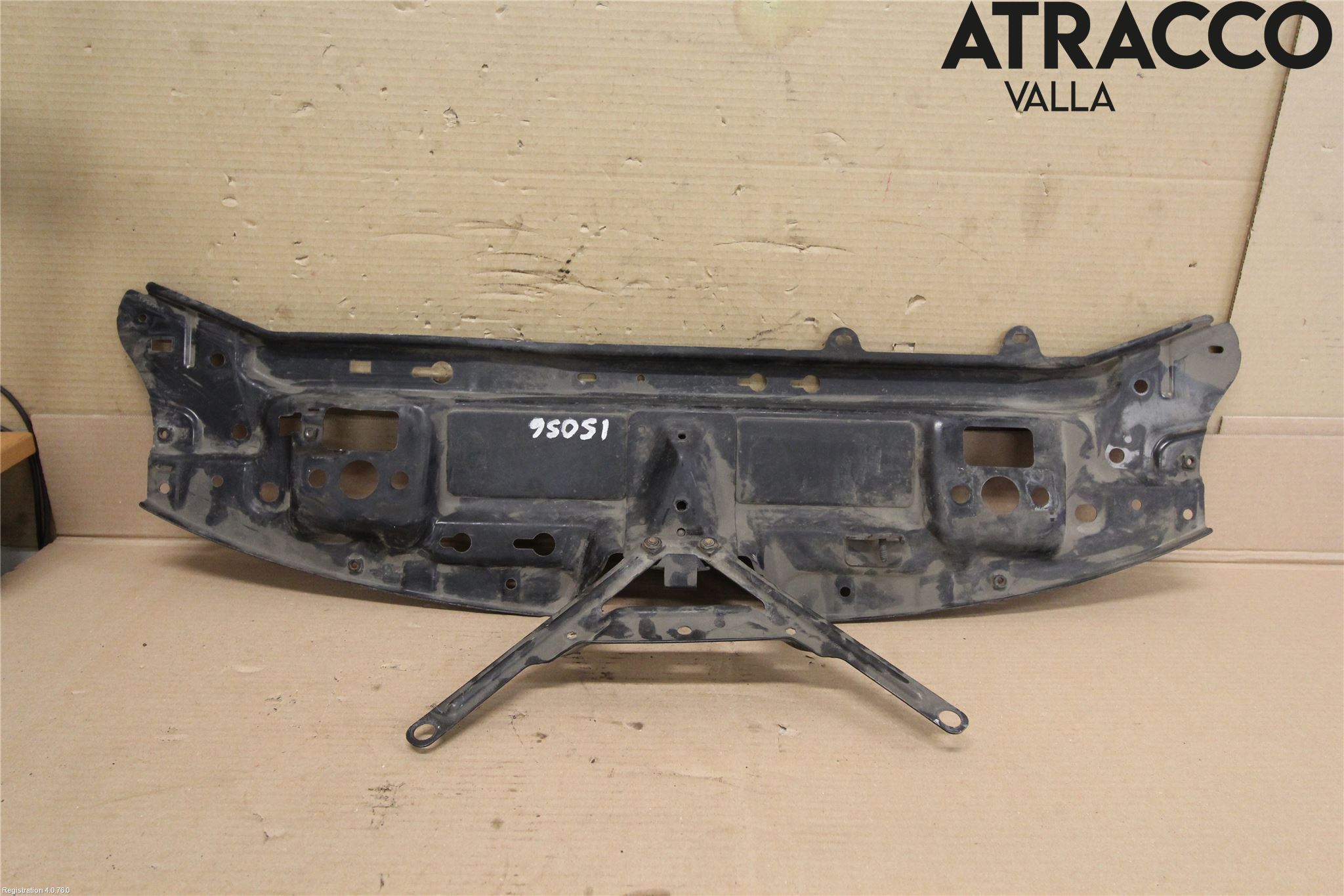 Saab 9-3 VER2/VER3 08-15 Front Huvlåsplåt-Balk