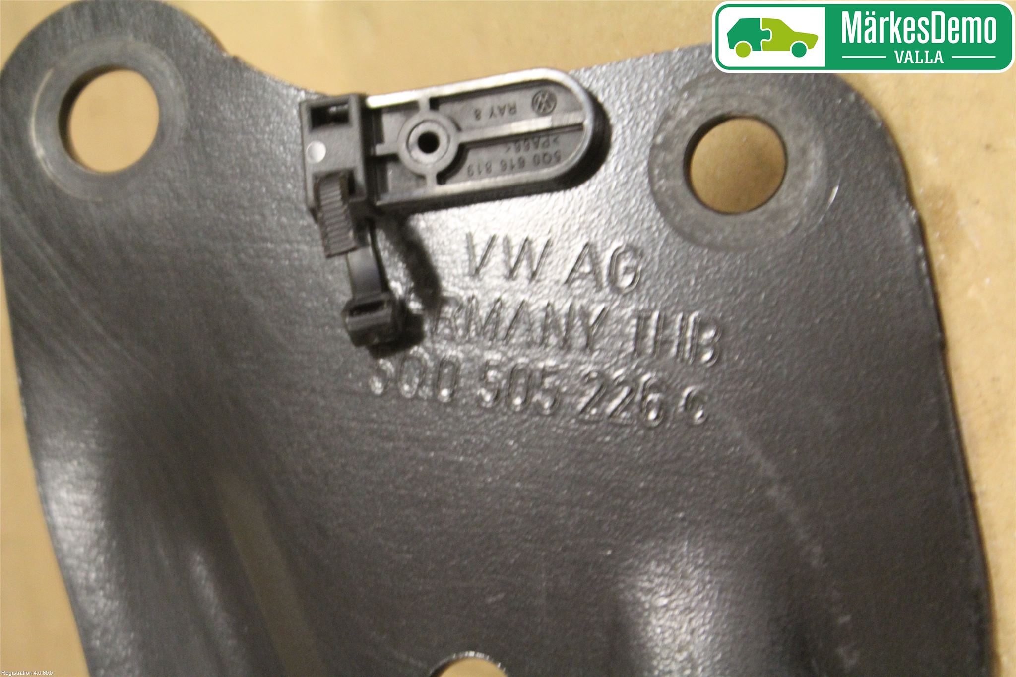Volkswagen VW GOLF / E-GOLF VII 13-20 Bärarm Bak Höger