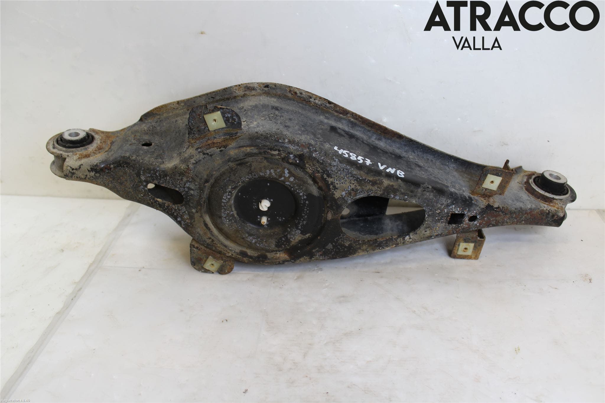 Ford FOCUS 15-18 Bärarm Bak Vänster