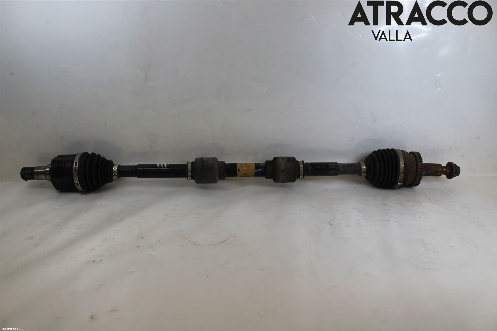 Hyundai i40 16-18 Drivaxel Fram Höger