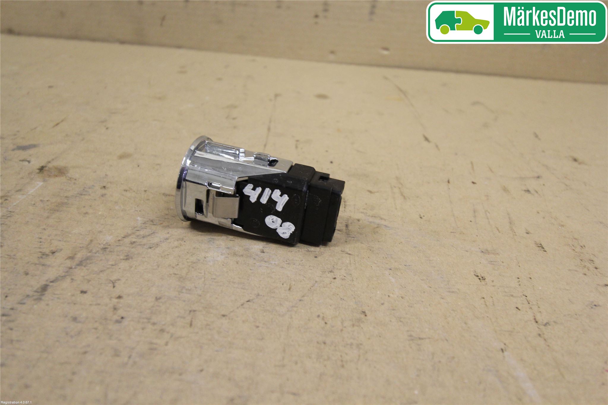 Toyota PRIUS NWH20 04-08 Startknapp Personbil