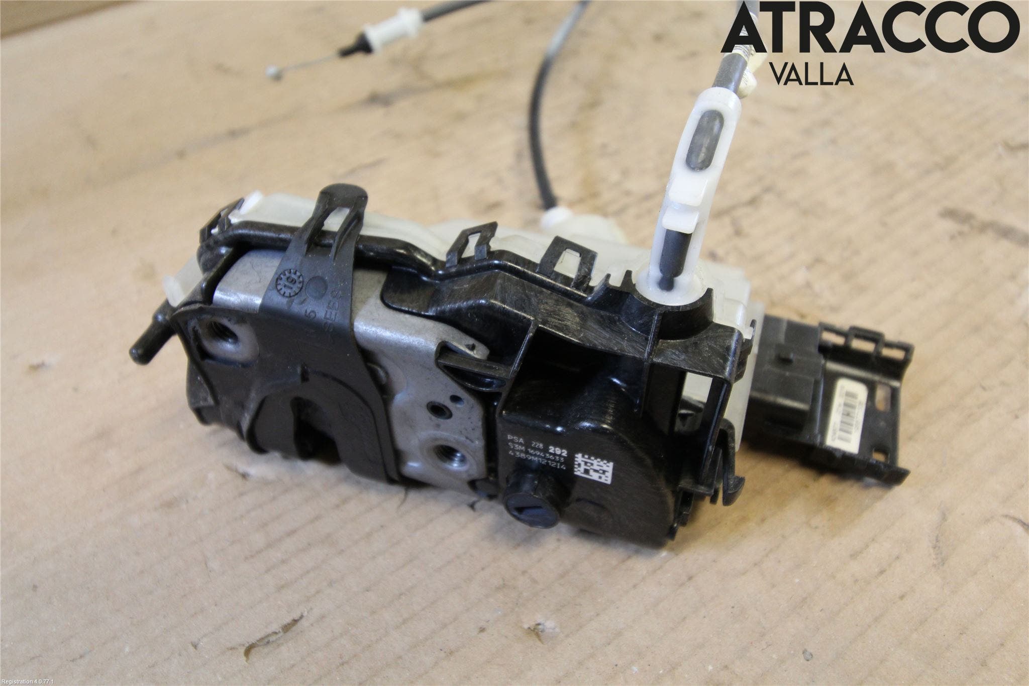 Peugeot 3008 17-24 Låskista-Dörrlås