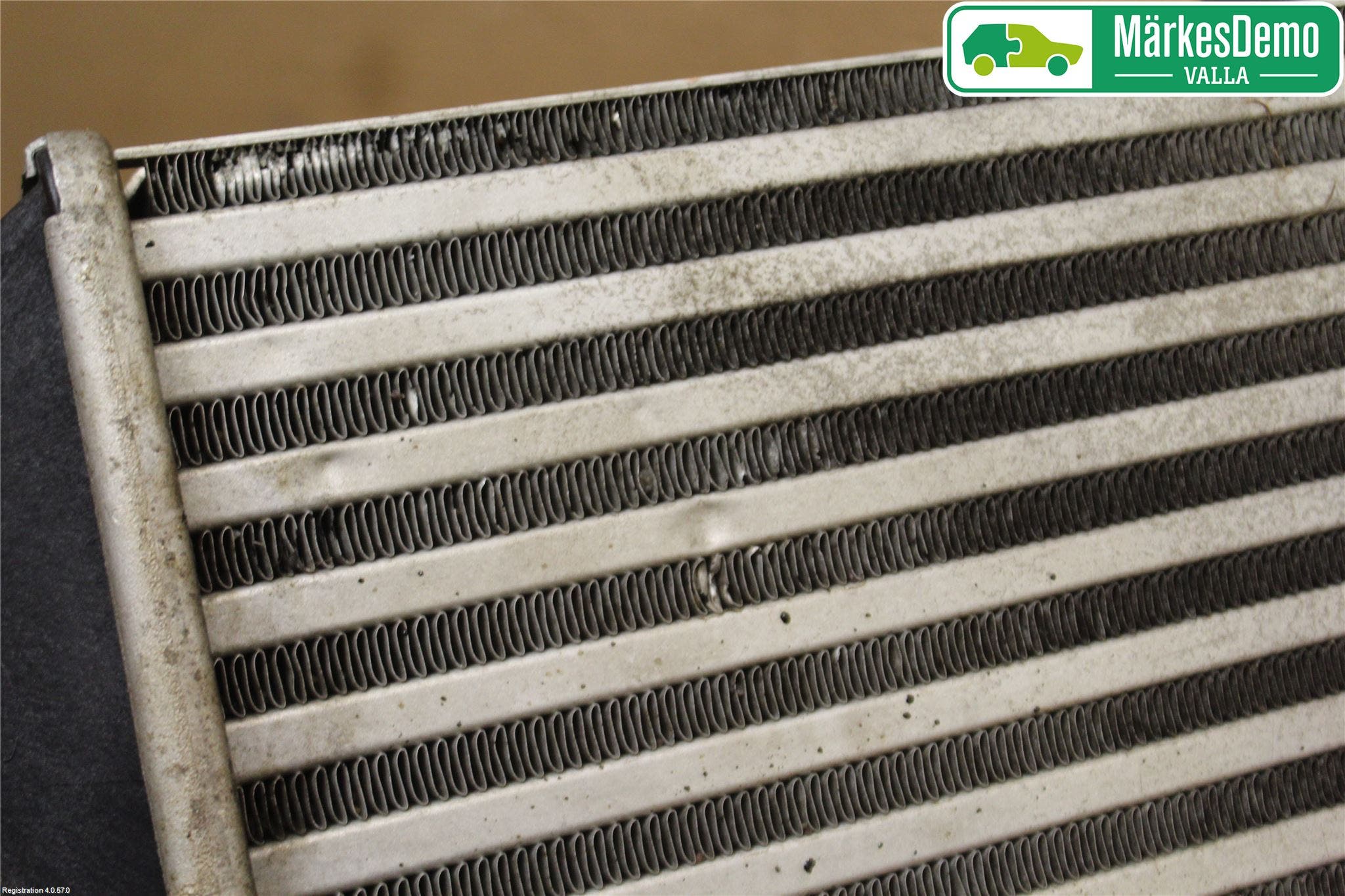Audi A4/S4 01-05 Laddluft-Intercooler Kyl