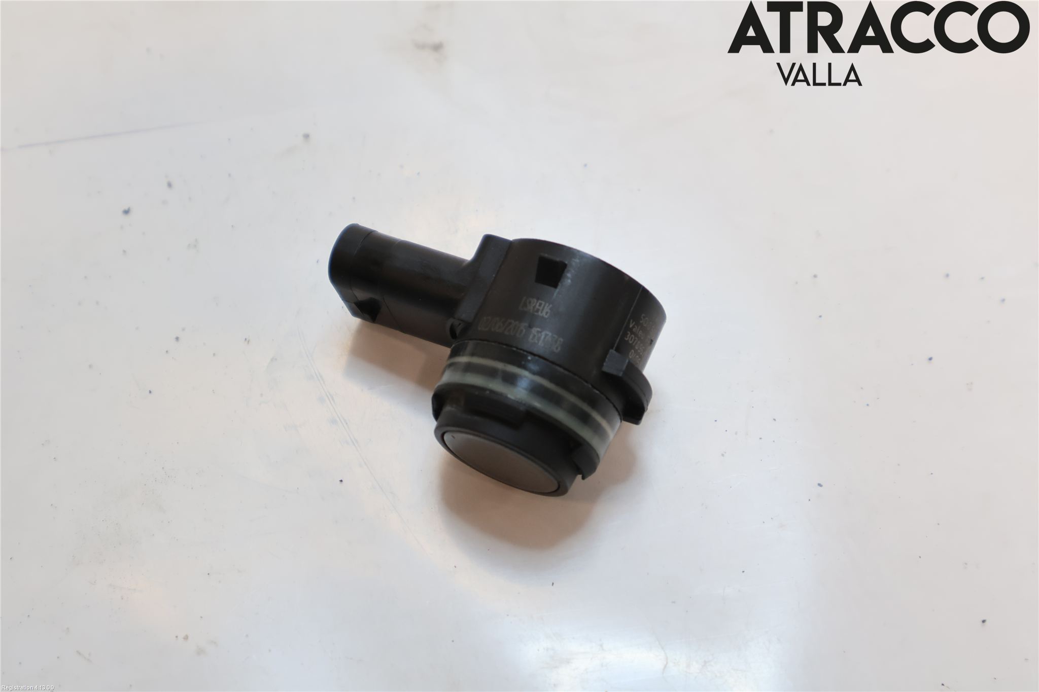 Volkswagen VW TOURAN 16- Parkeringshjälp Frontsensor