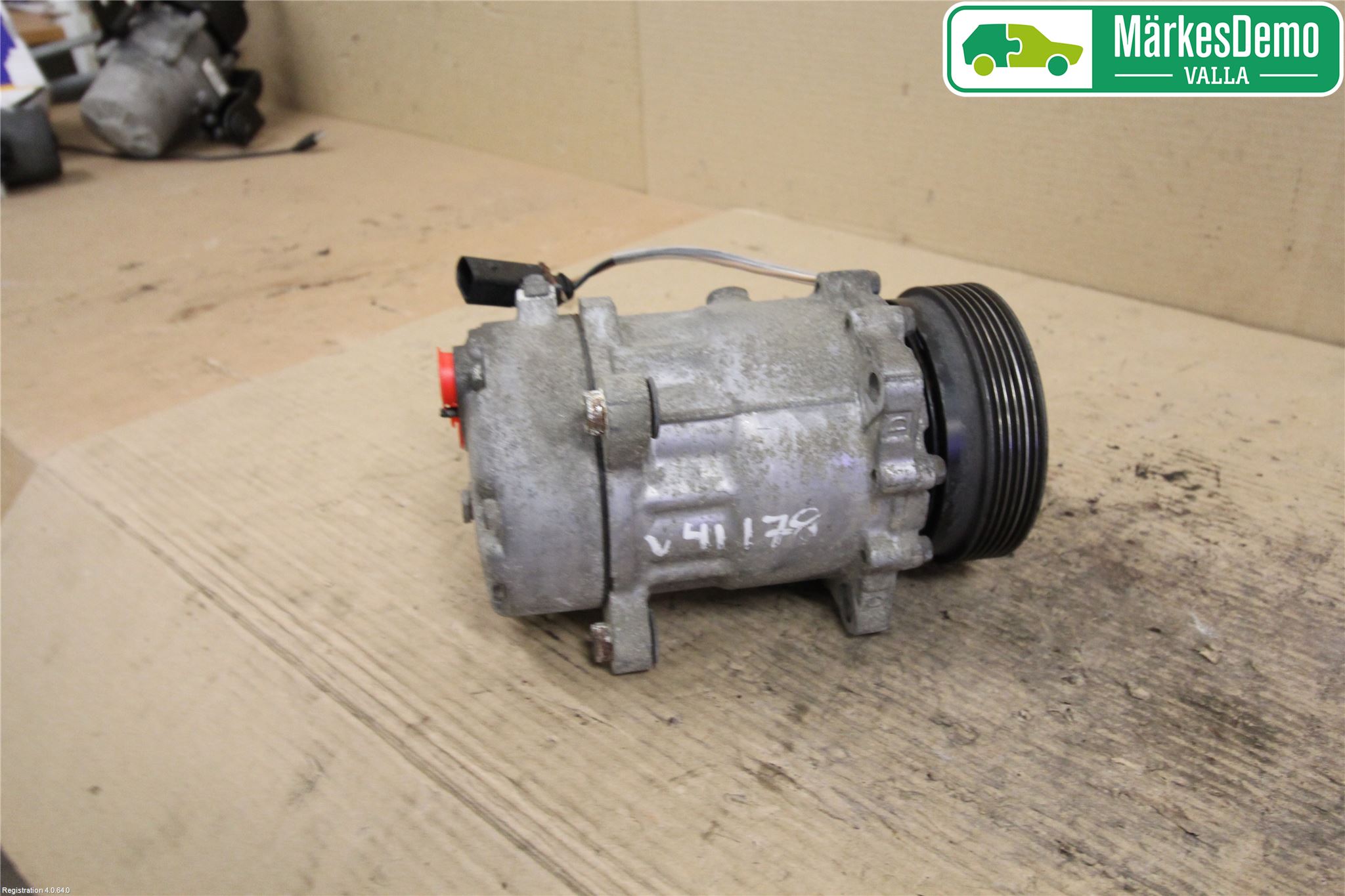 Volkswagen VW CADDY      04-10 Ac Kompressor