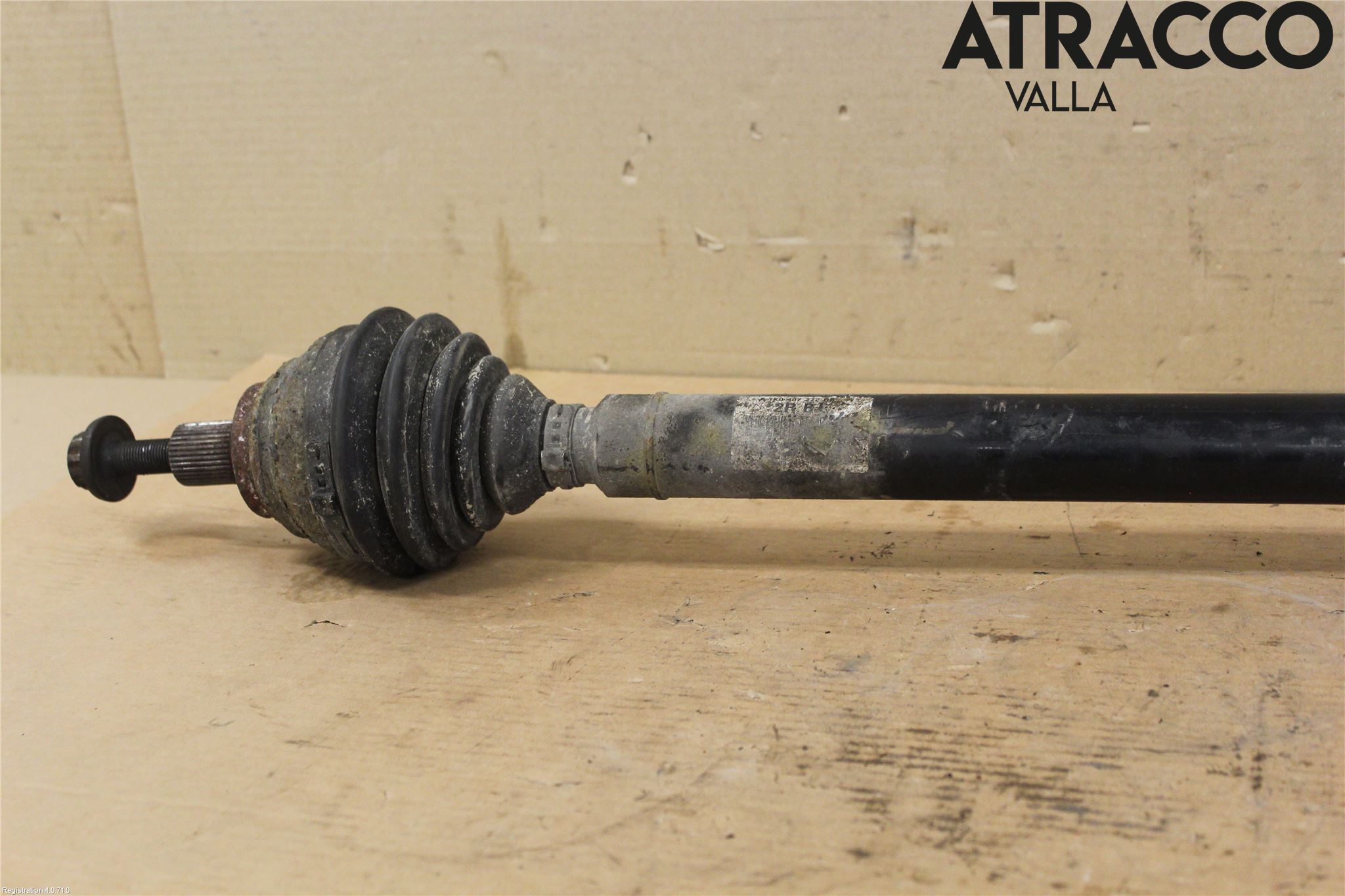 Volkswagen VW PASSAT 11-14 Drivaxel Fram Höger