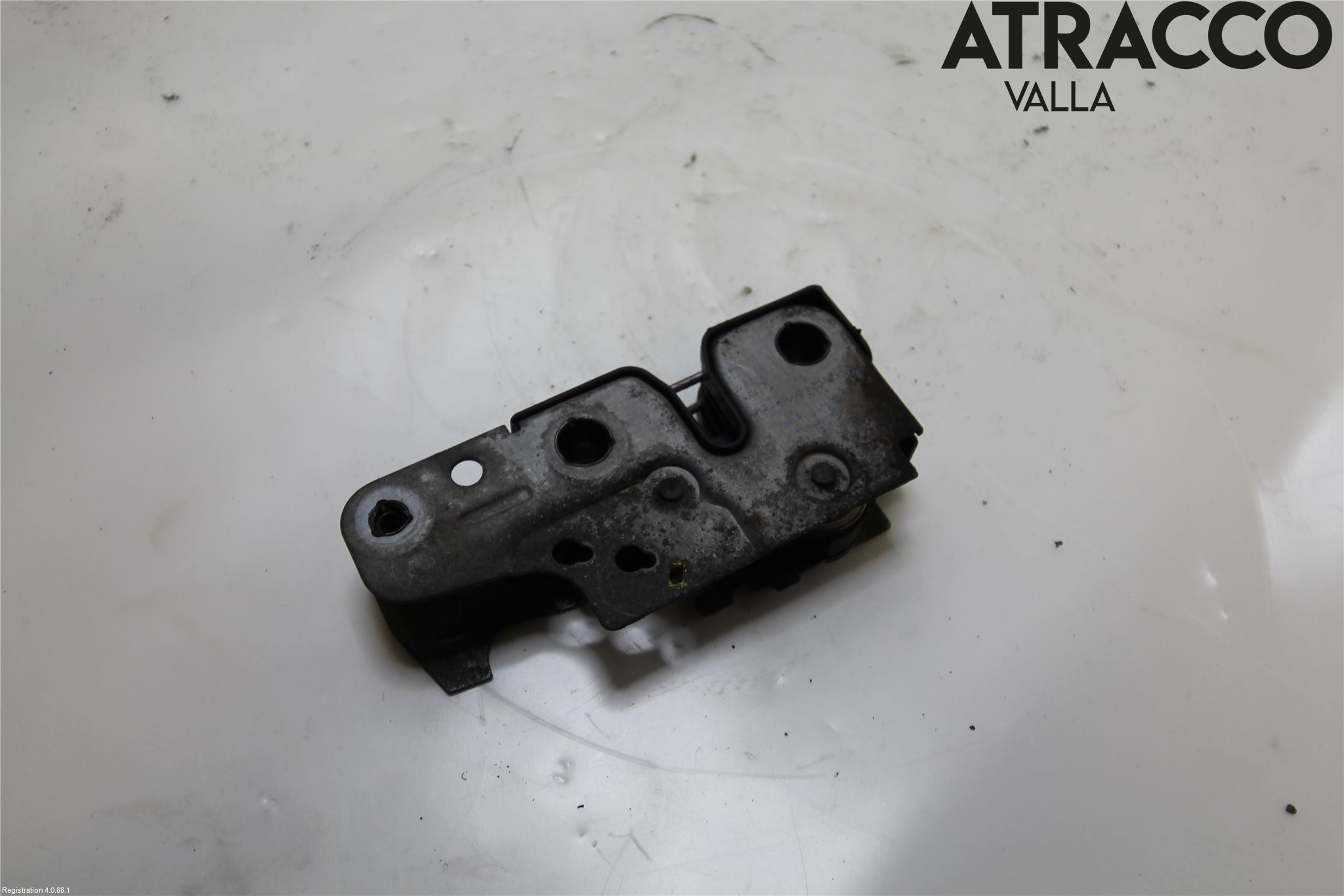 Volkswagen VW GOLF V 04-09 Huvlås