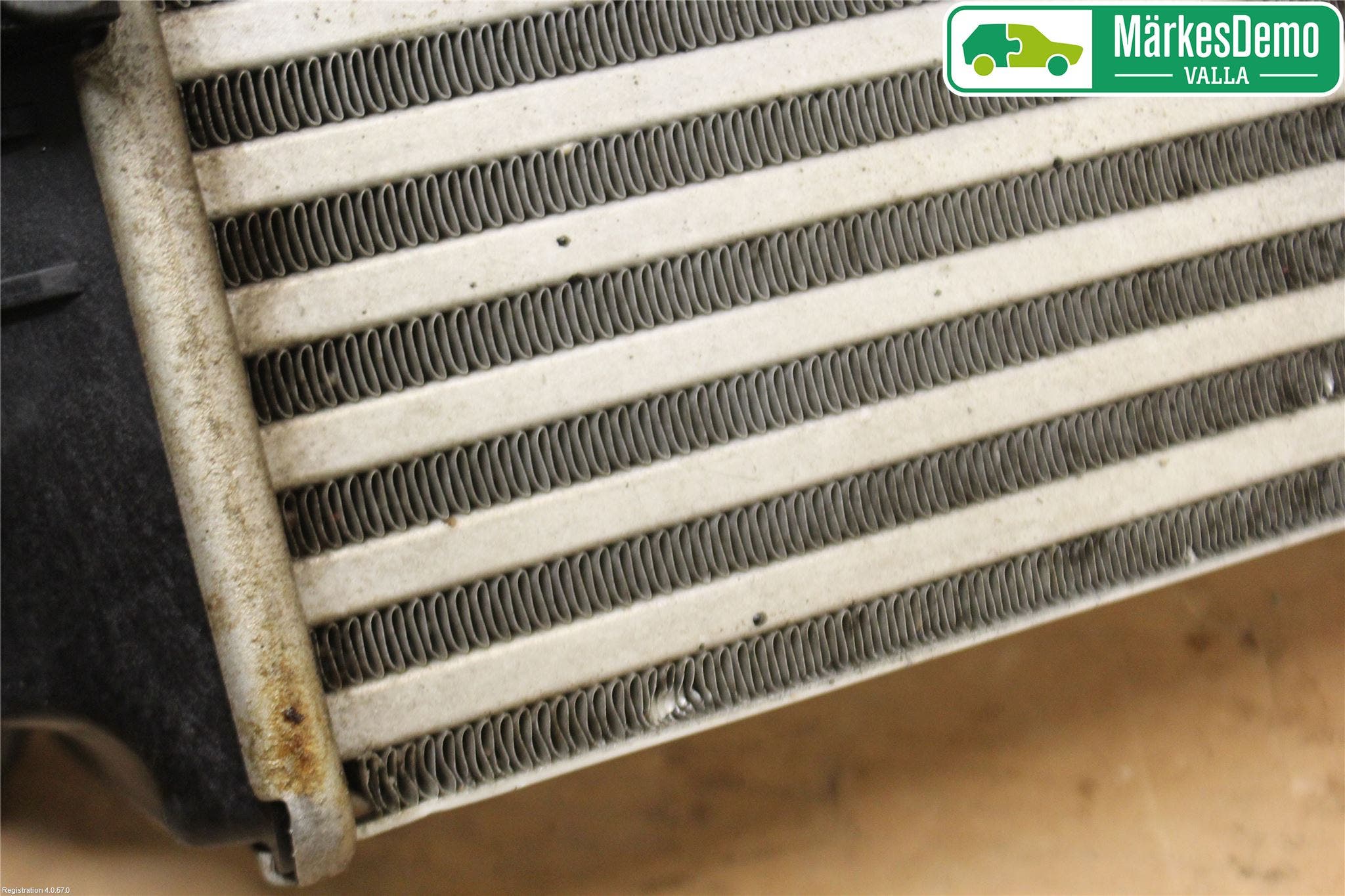 Audi A4/S4 01-05 Laddluft-Intercooler Kyl