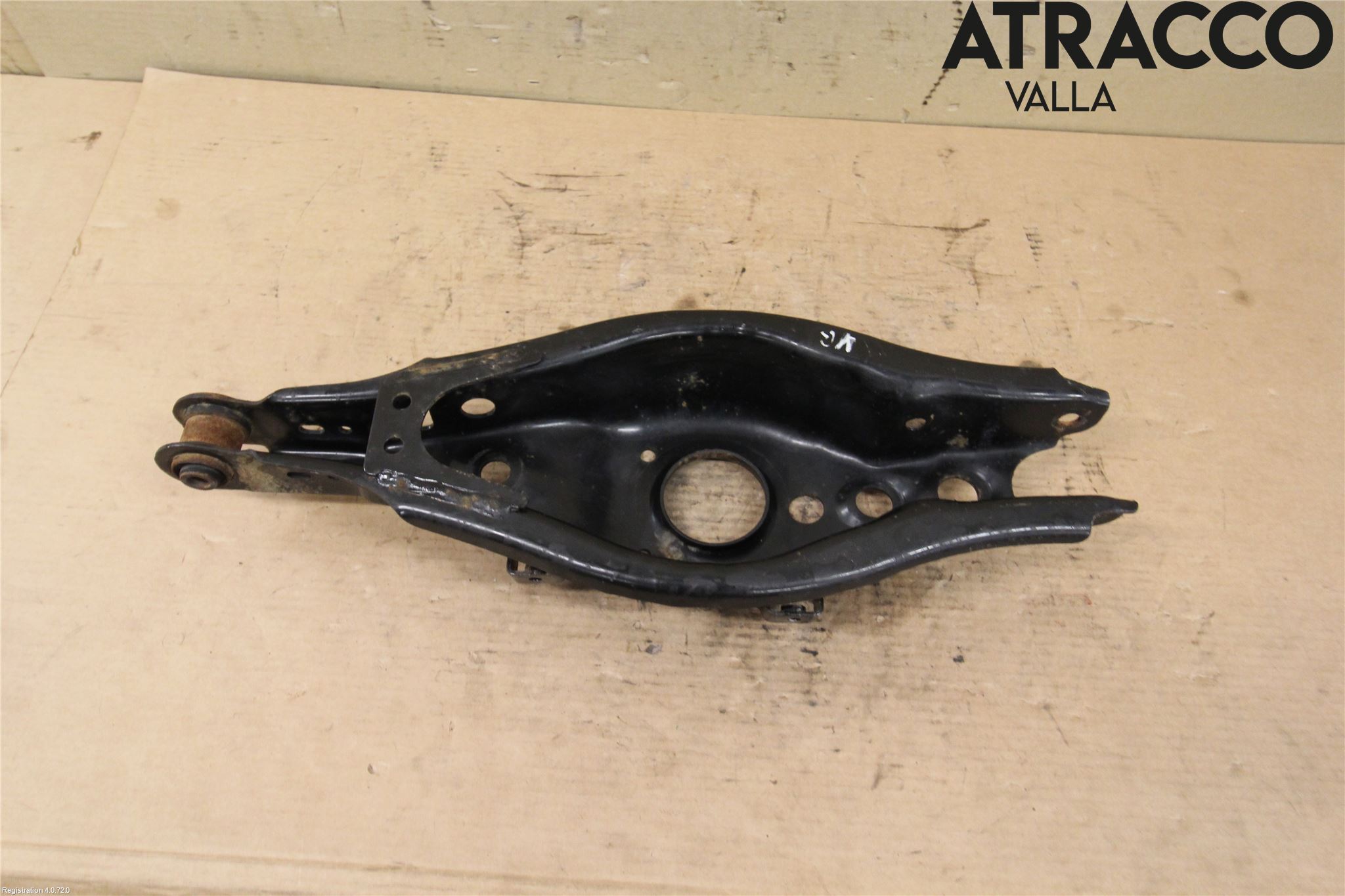 Toyota AURIS 13-19 Bärarm Bak Vänster
