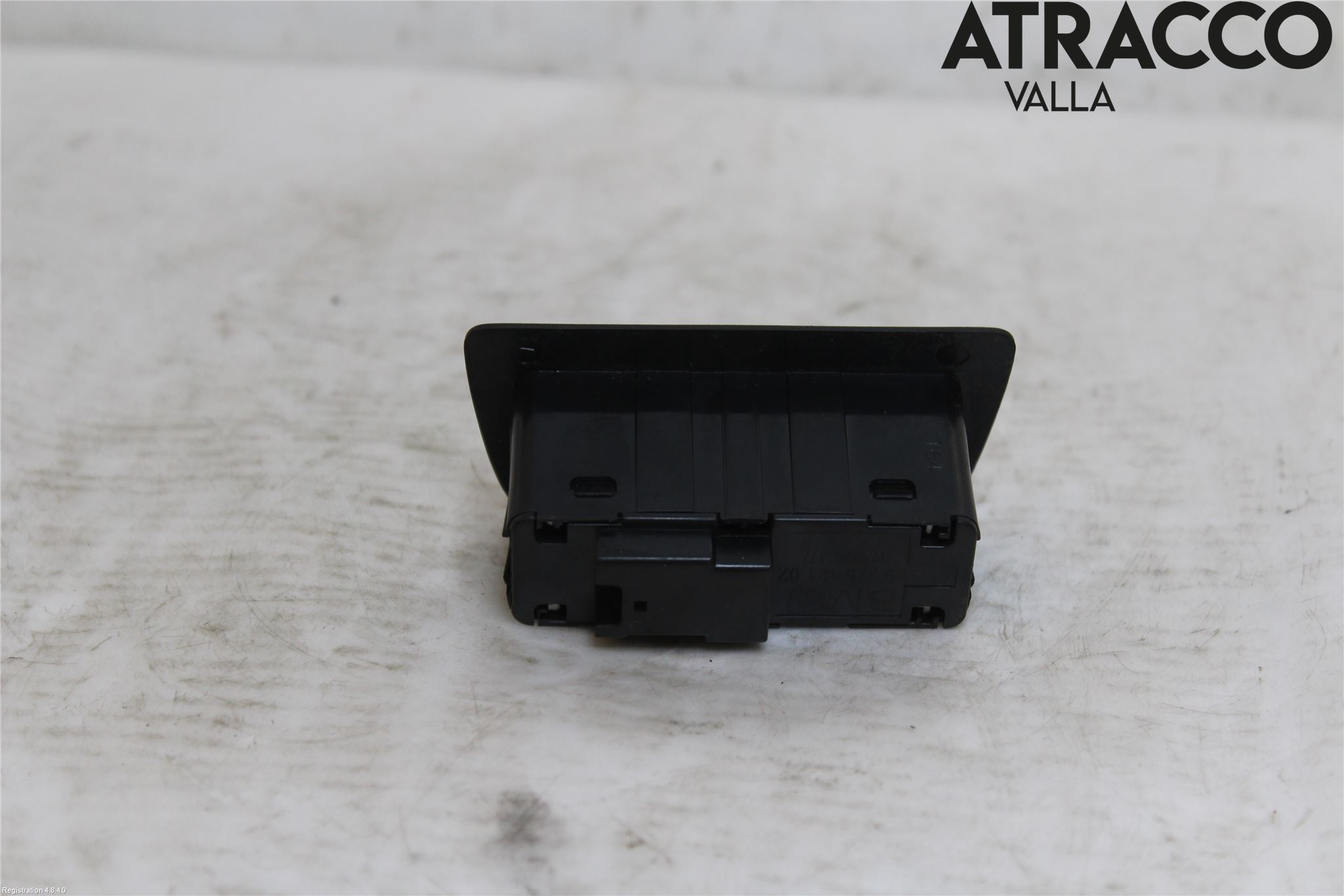 BMW 5 F10/F11/F18 09-17 Strömställare Baklucka