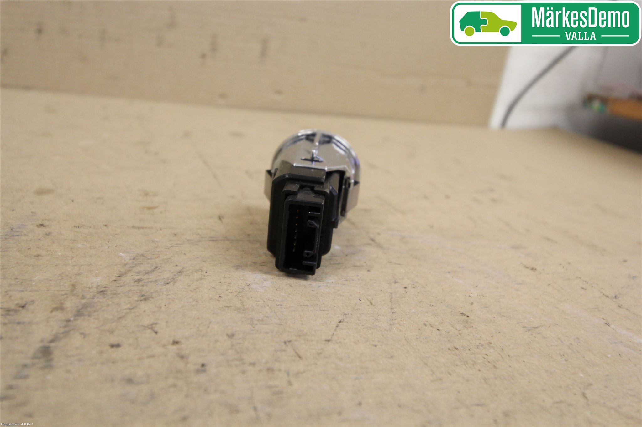 Toyota PRIUS NWH20 04-08 Startknapp Personbil