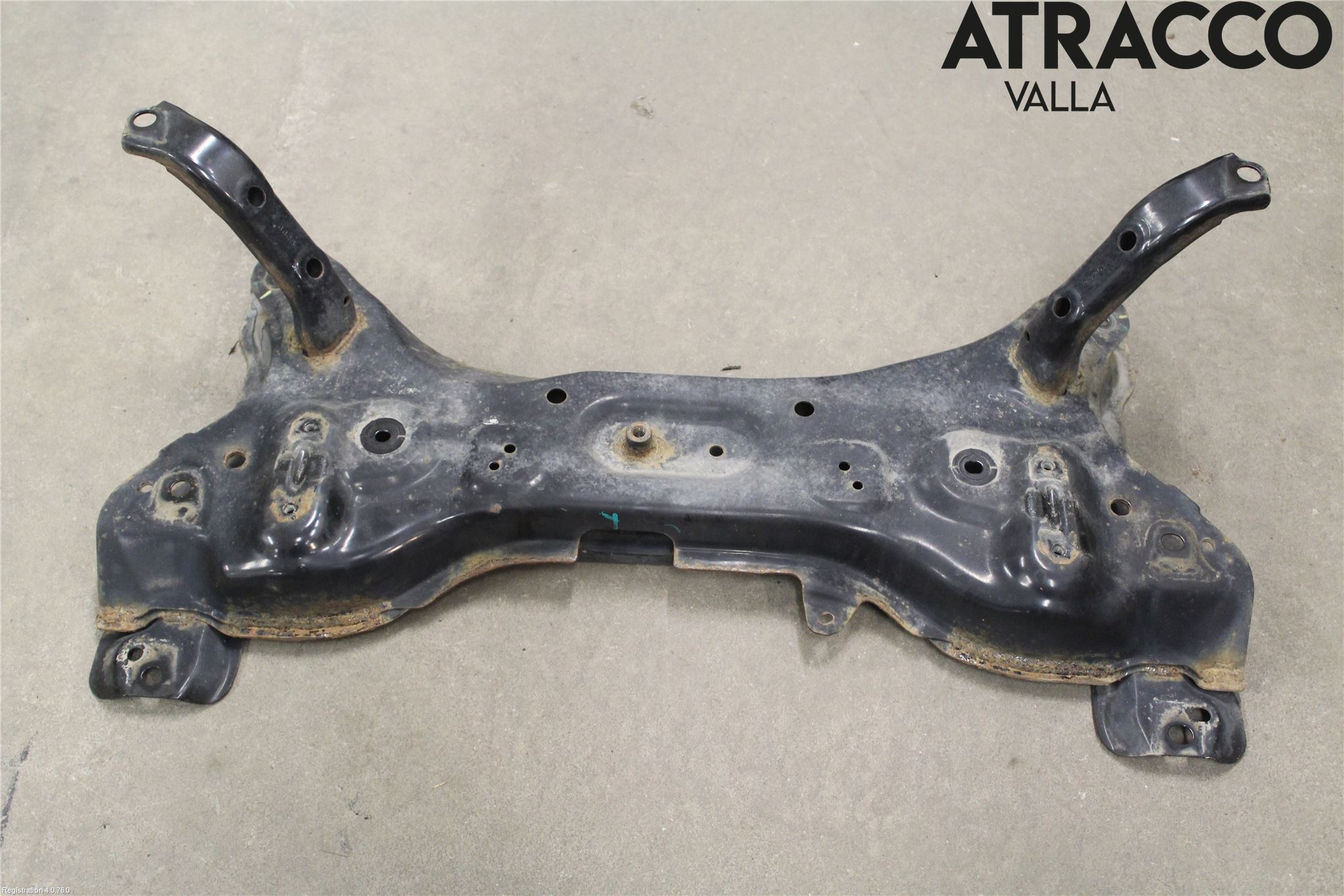 Nissan MICRA 11-16 Framvagnsbalk