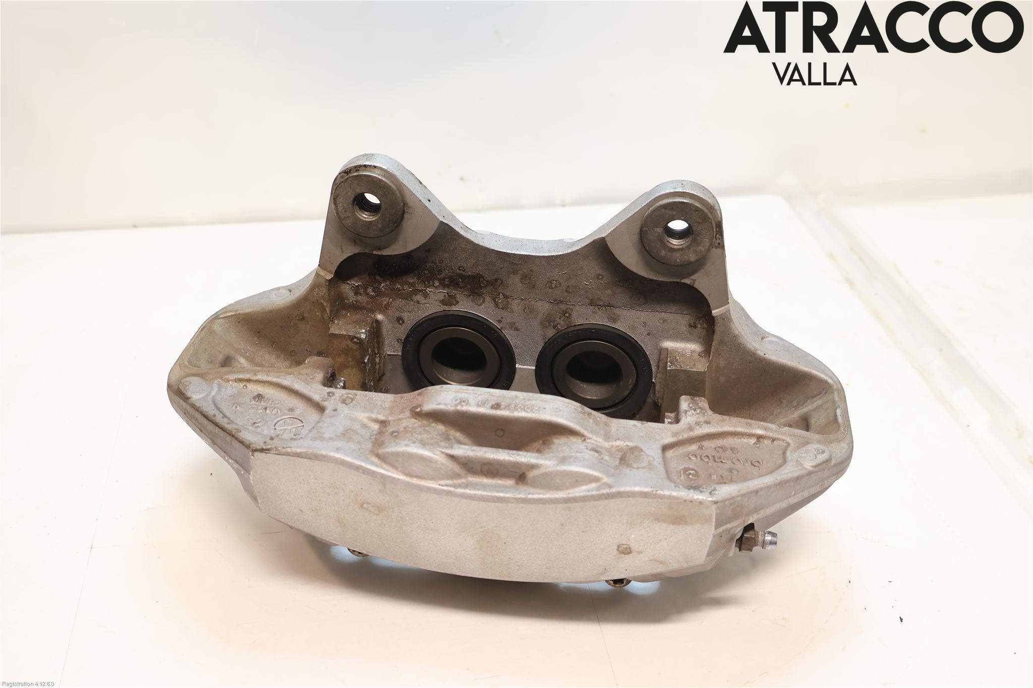 Tesla MODEL Y 21- Bromsok Fram Vänster