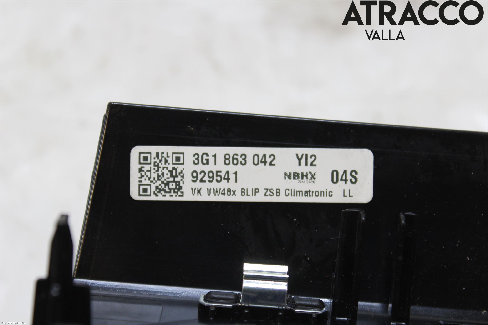 Volkswagen VW PASSAT 15-19 Instrument-Radio Sarg