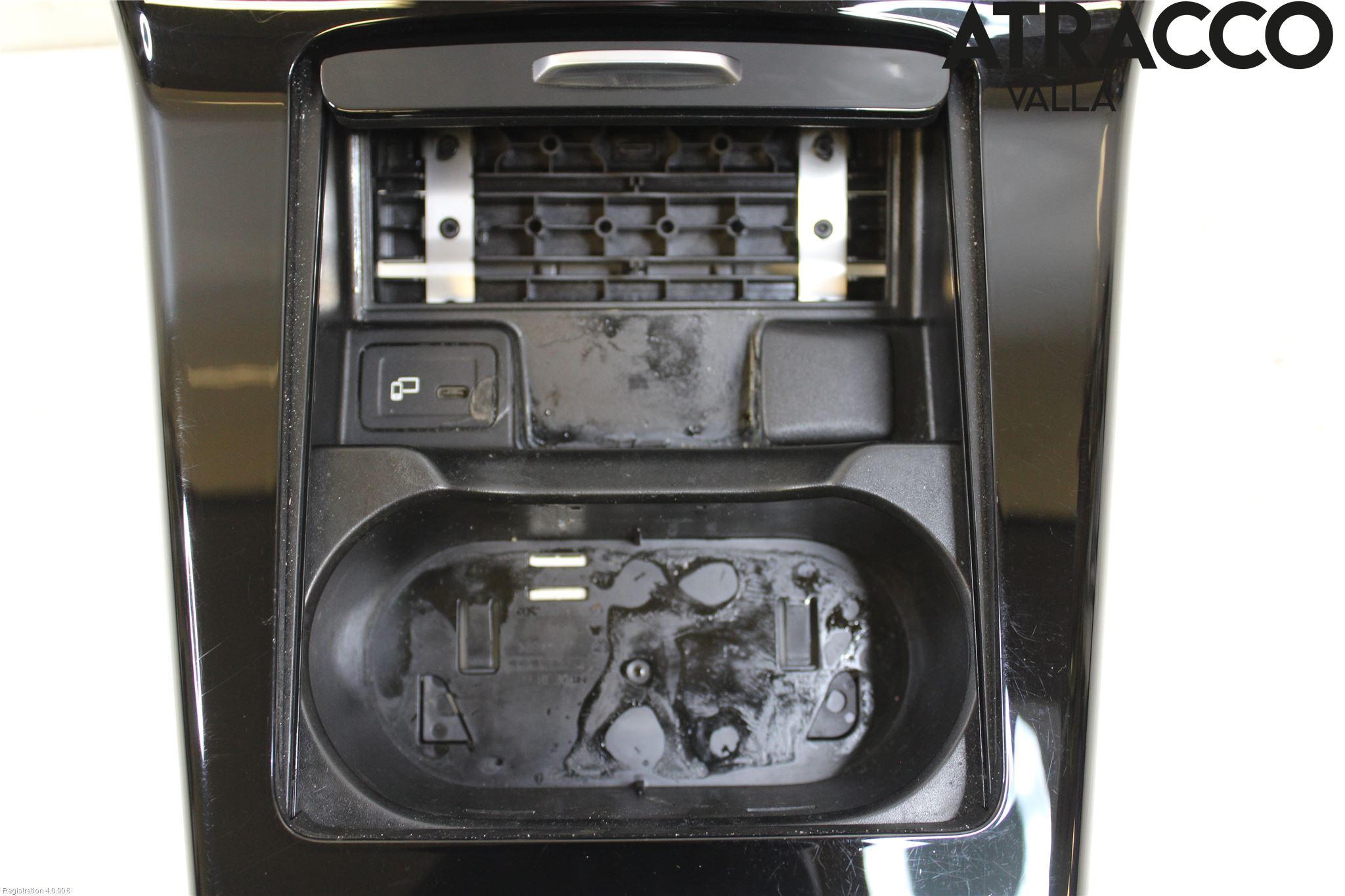 Mercedes-Benz MB CLA-KLASS (C118/X118) 19- Instrumentkonsoll Mitt