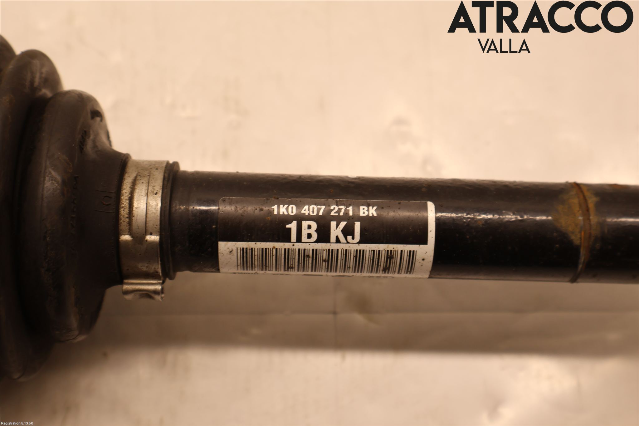 Volkswagen VW GOLF SPORTSVAN 15-20 Drivaxel Fram Vänster