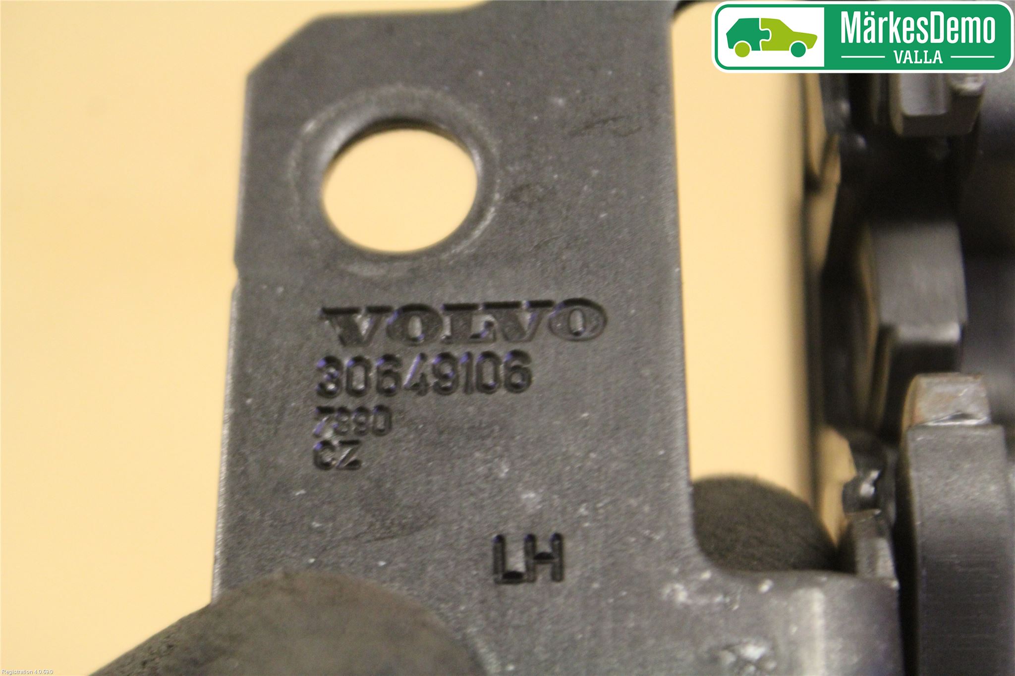 Volvo XC90 03-06 Låskista Baklucka