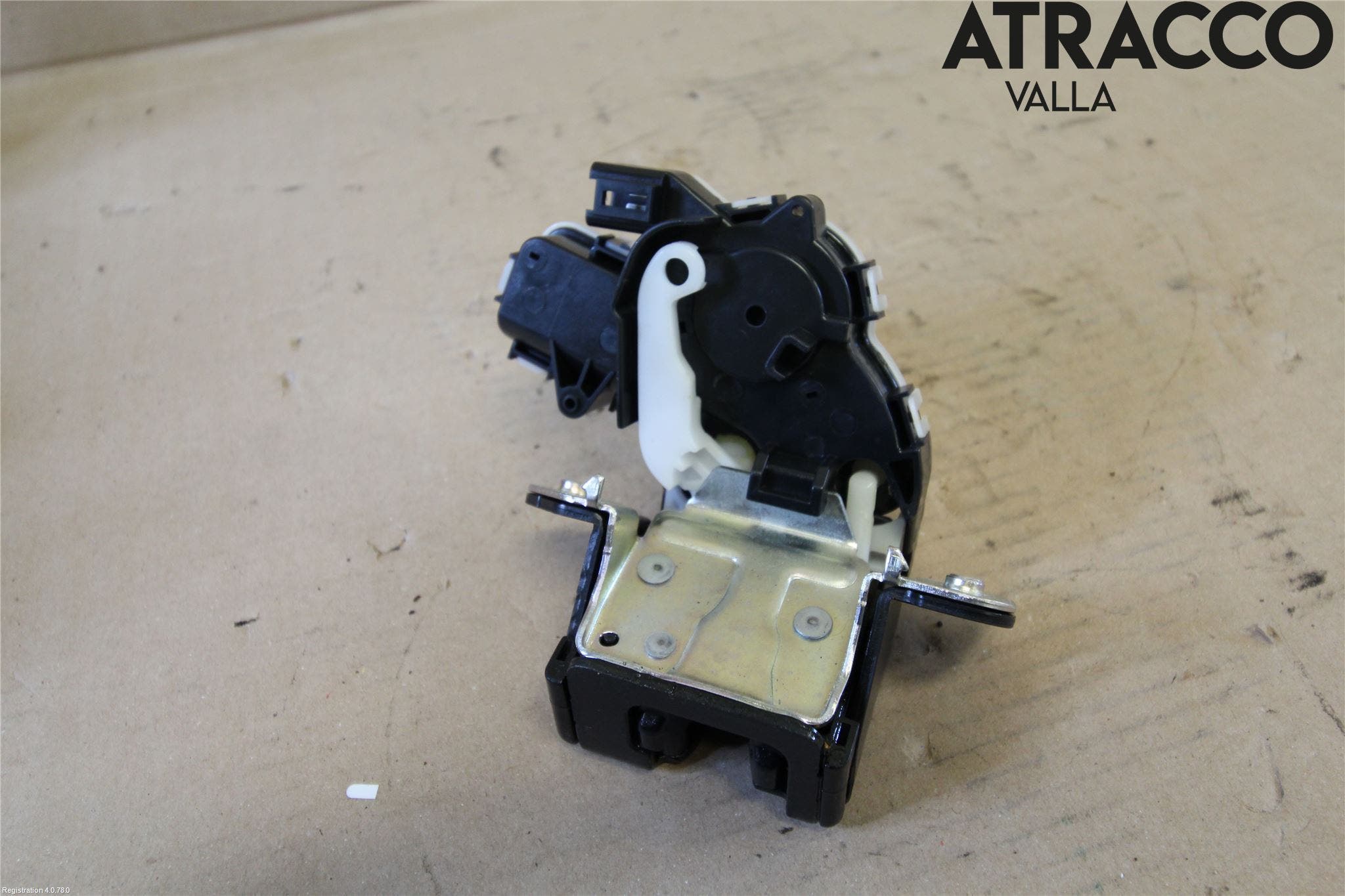 Mazda 3 III 14-19 Låskista Baklucka