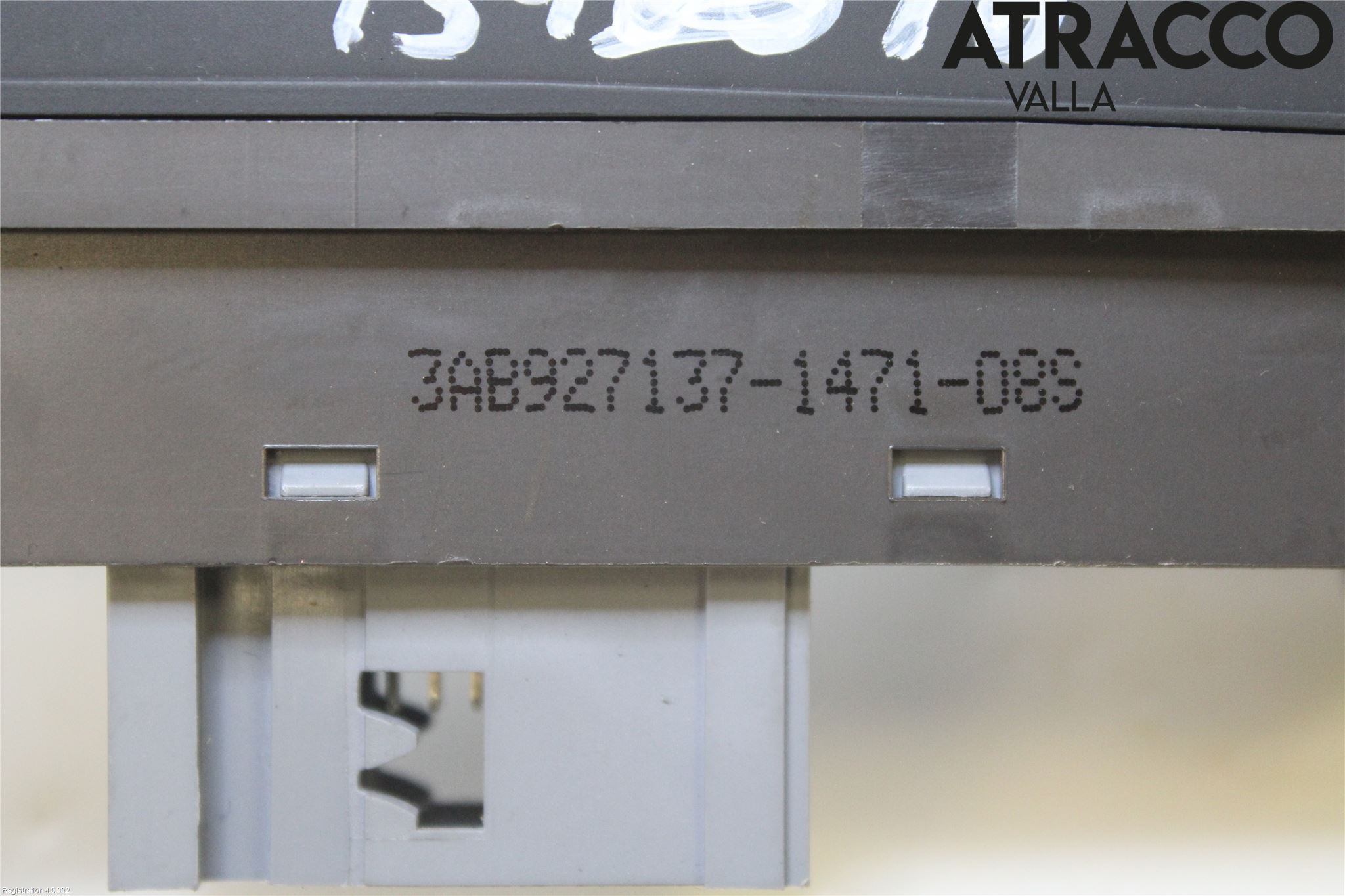 Volkswagen VW PASSAT 11-14 Strömställare Parkeringsbroms