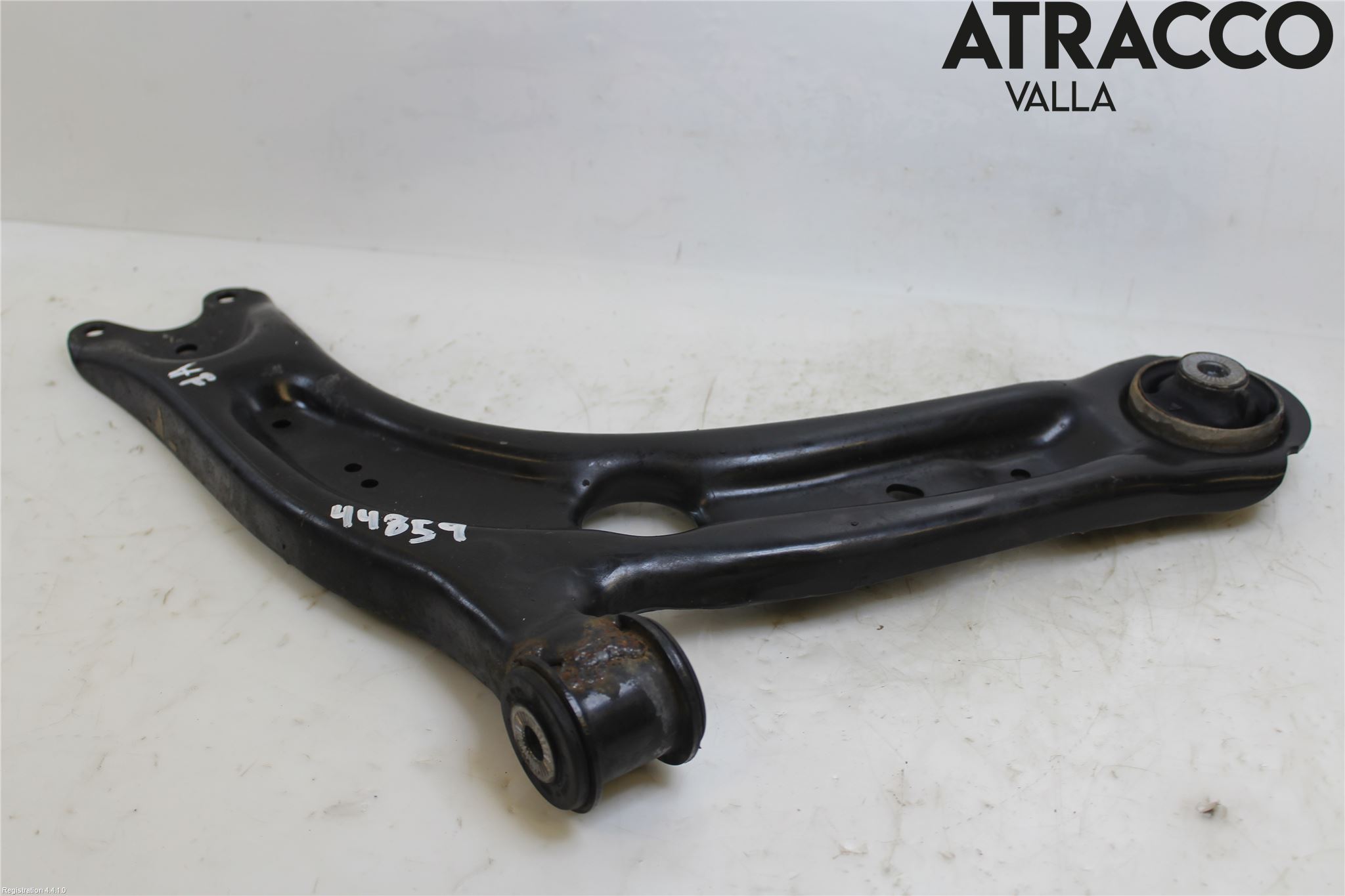 Volkswagen VW PASSAT 15-19 Bärarm Fram Undre Hö