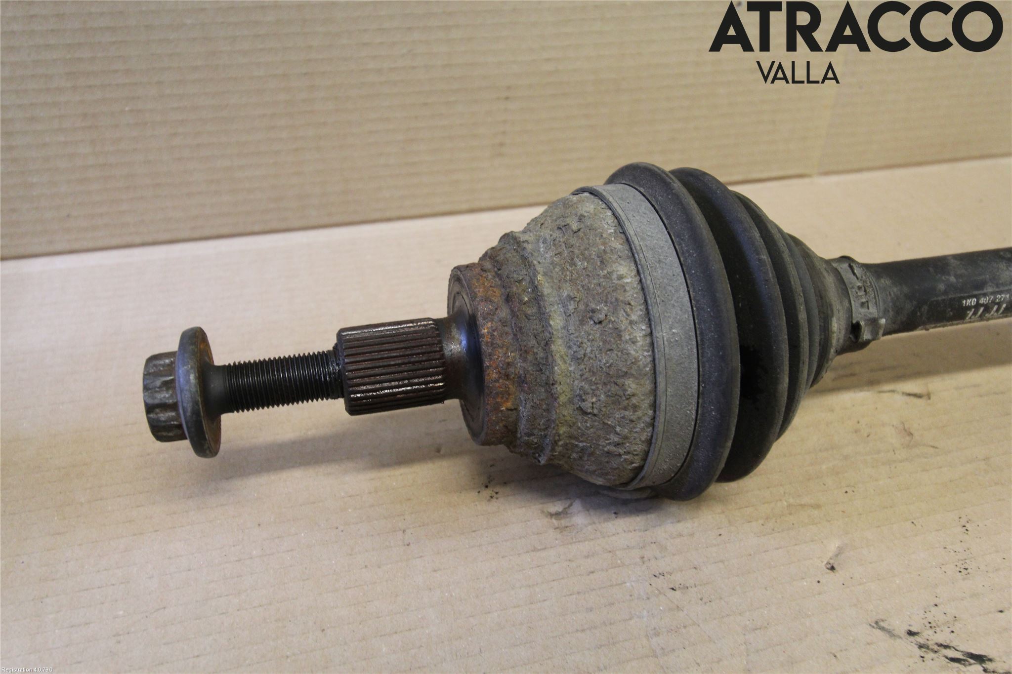 Volkswagen VW PASSAT 05-11 Drivaxel Fram Vänster