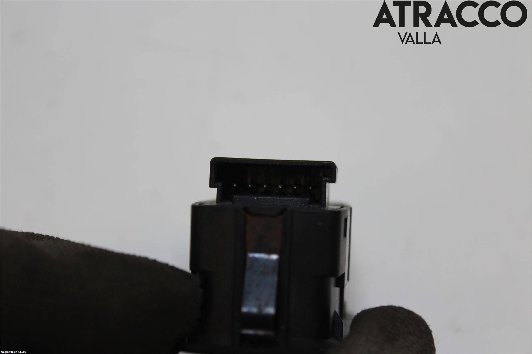 Porsche PANAMERA 09- Strömställare Baklucka