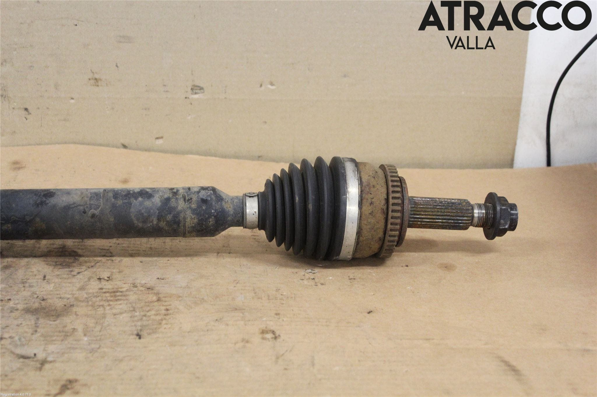 Kia CEED 12-18 Drivaxel Fram Höger