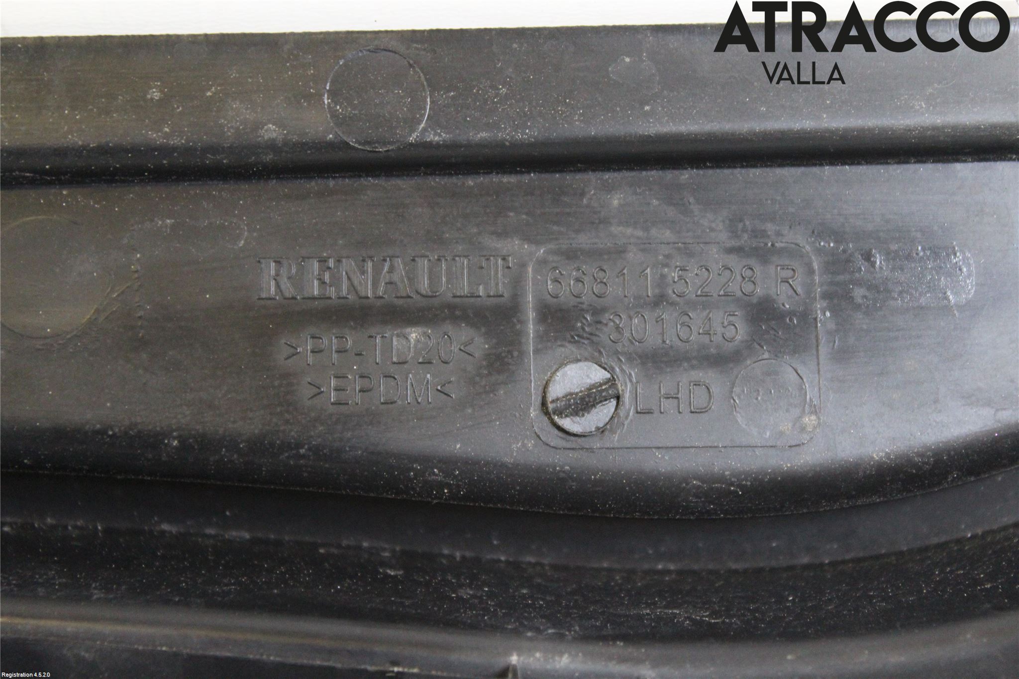 Renault CLIO IV 16-19 Torpedplåt-Torpedplast