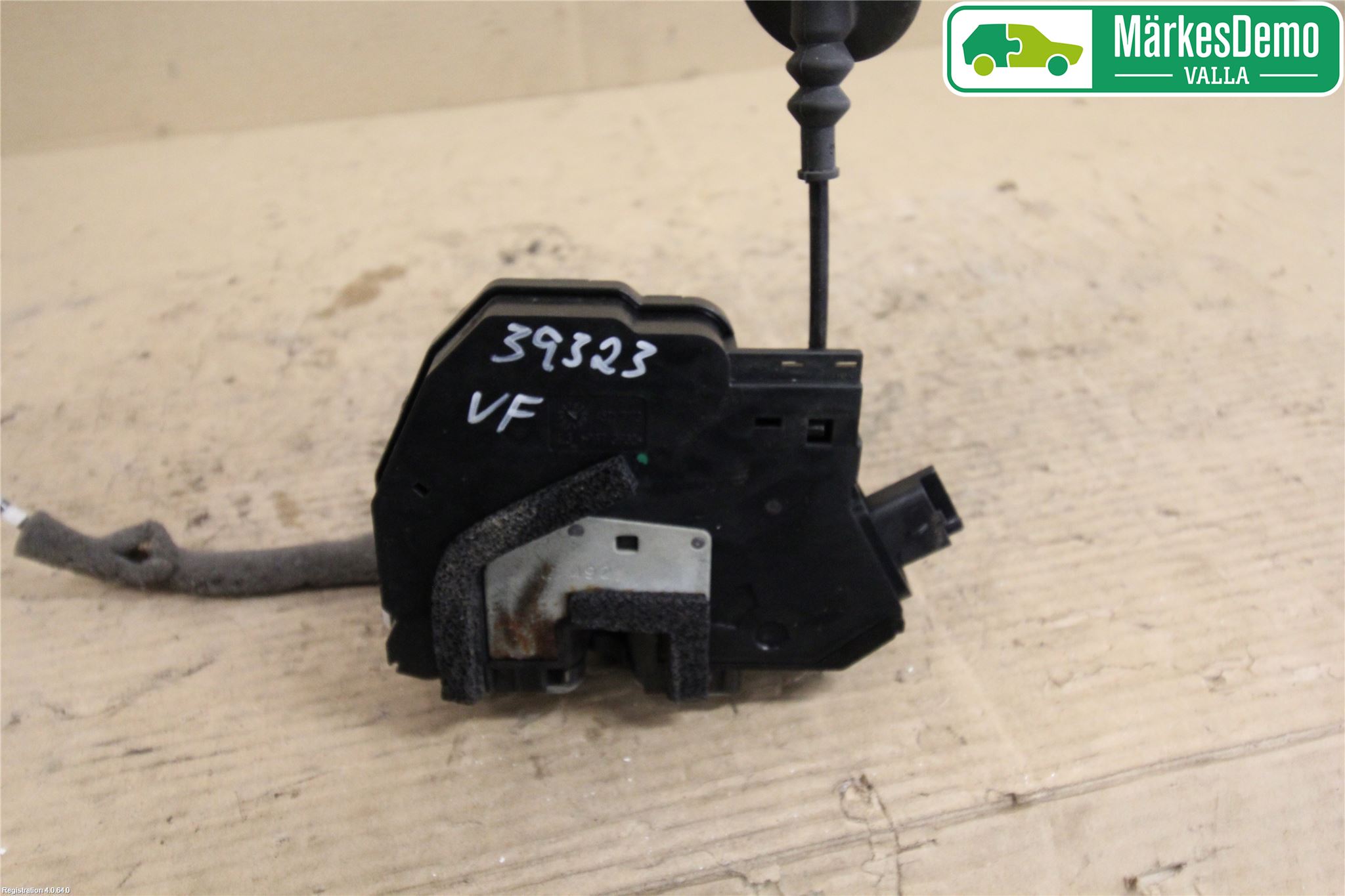 Renault CLIO IV 12-16 Låskista-Dörrlås