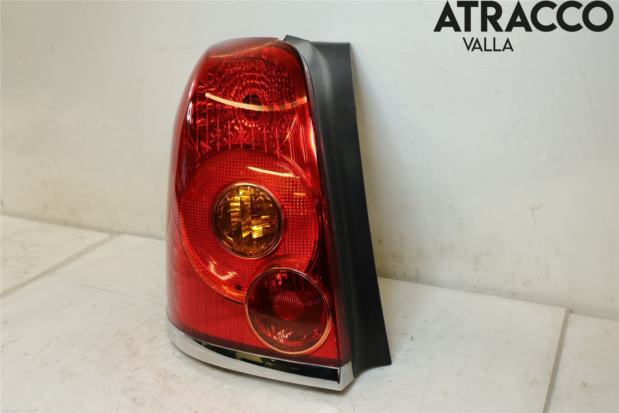 Toyota AVENSIS 03-06 Bakljus Vänster