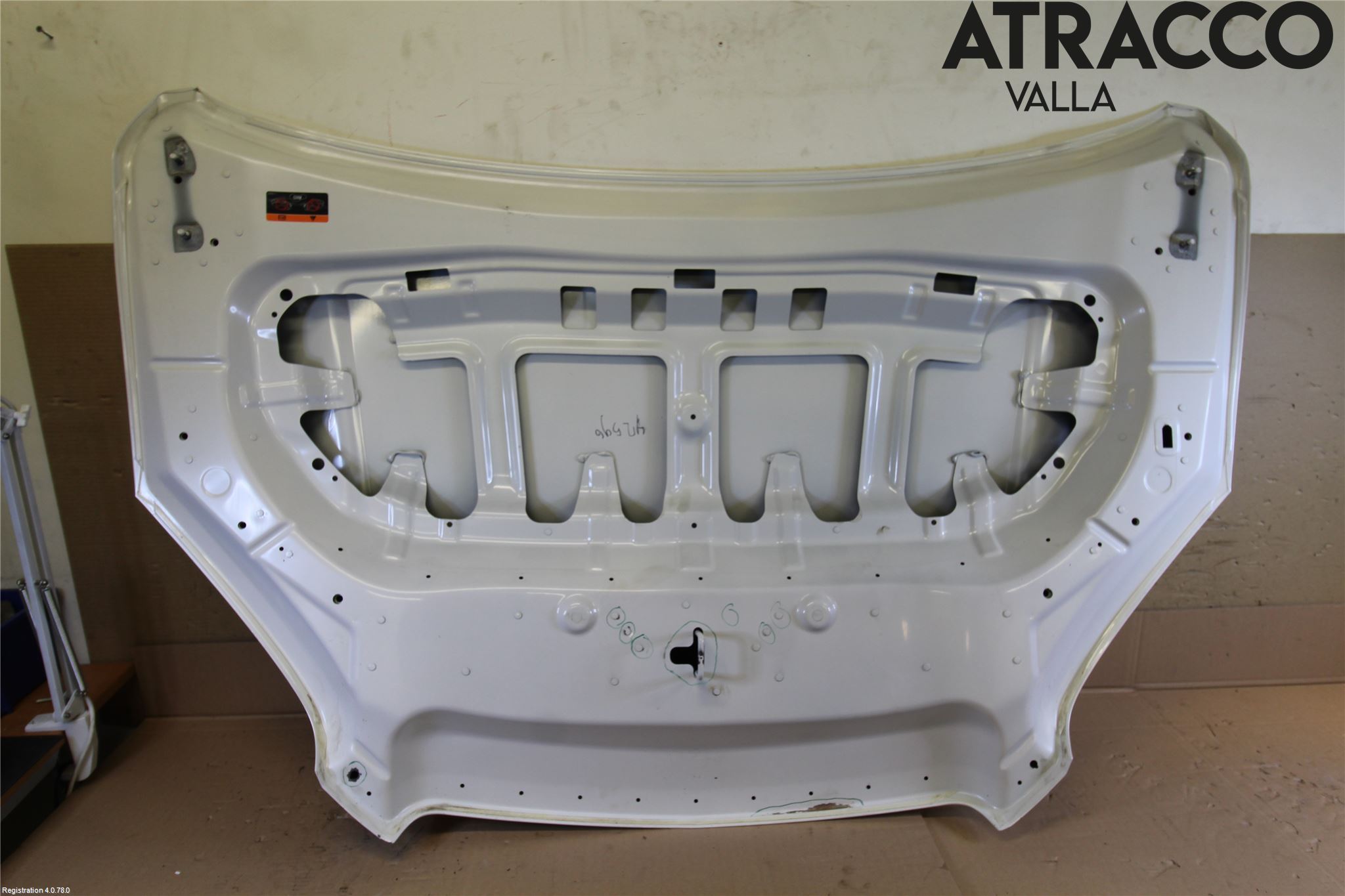 Chevrolet TRAX Huv Fram