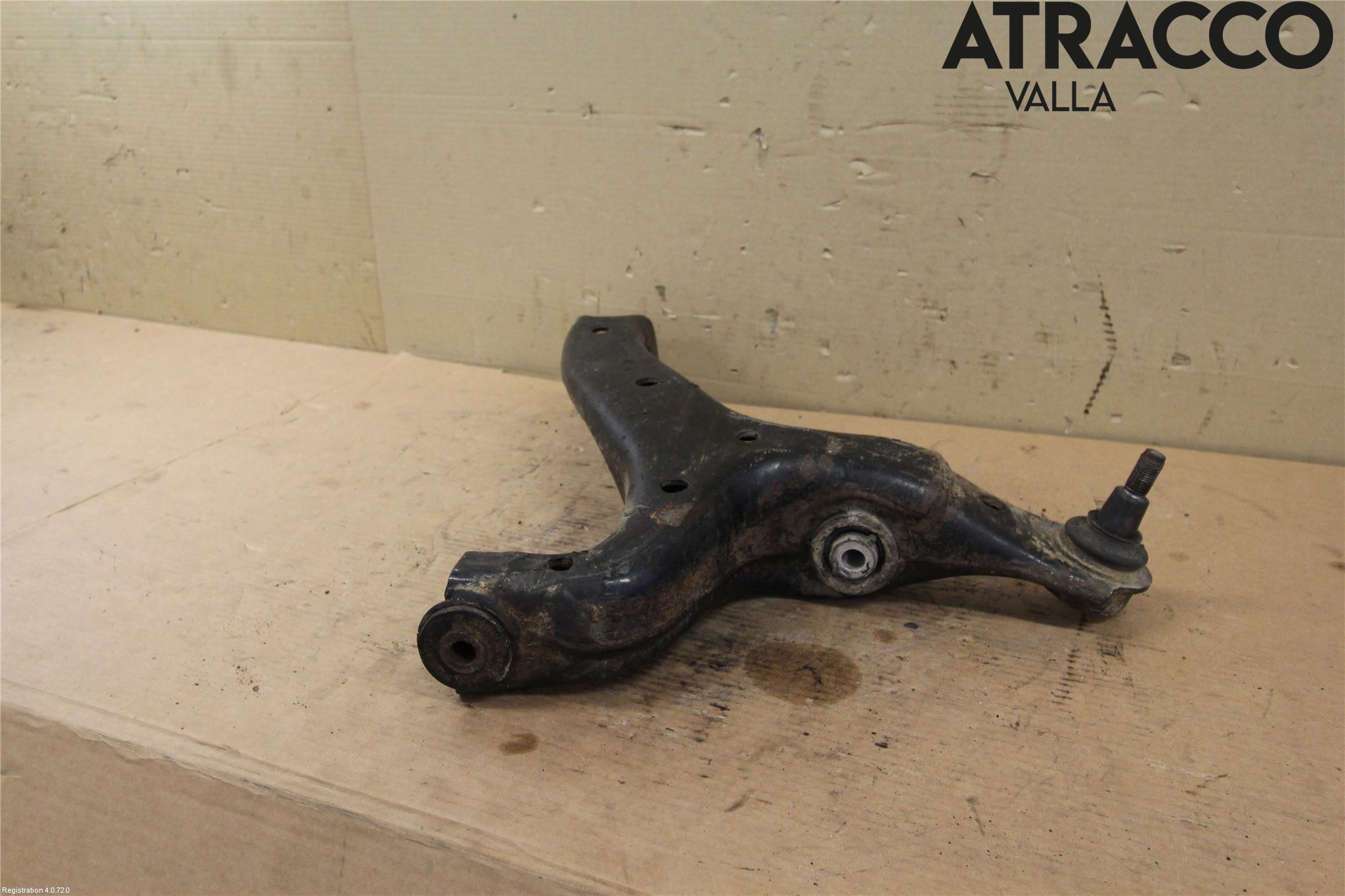 Volkswagen VW AMAROK 2H 10-22 Bärarm Fram Undre Hö
