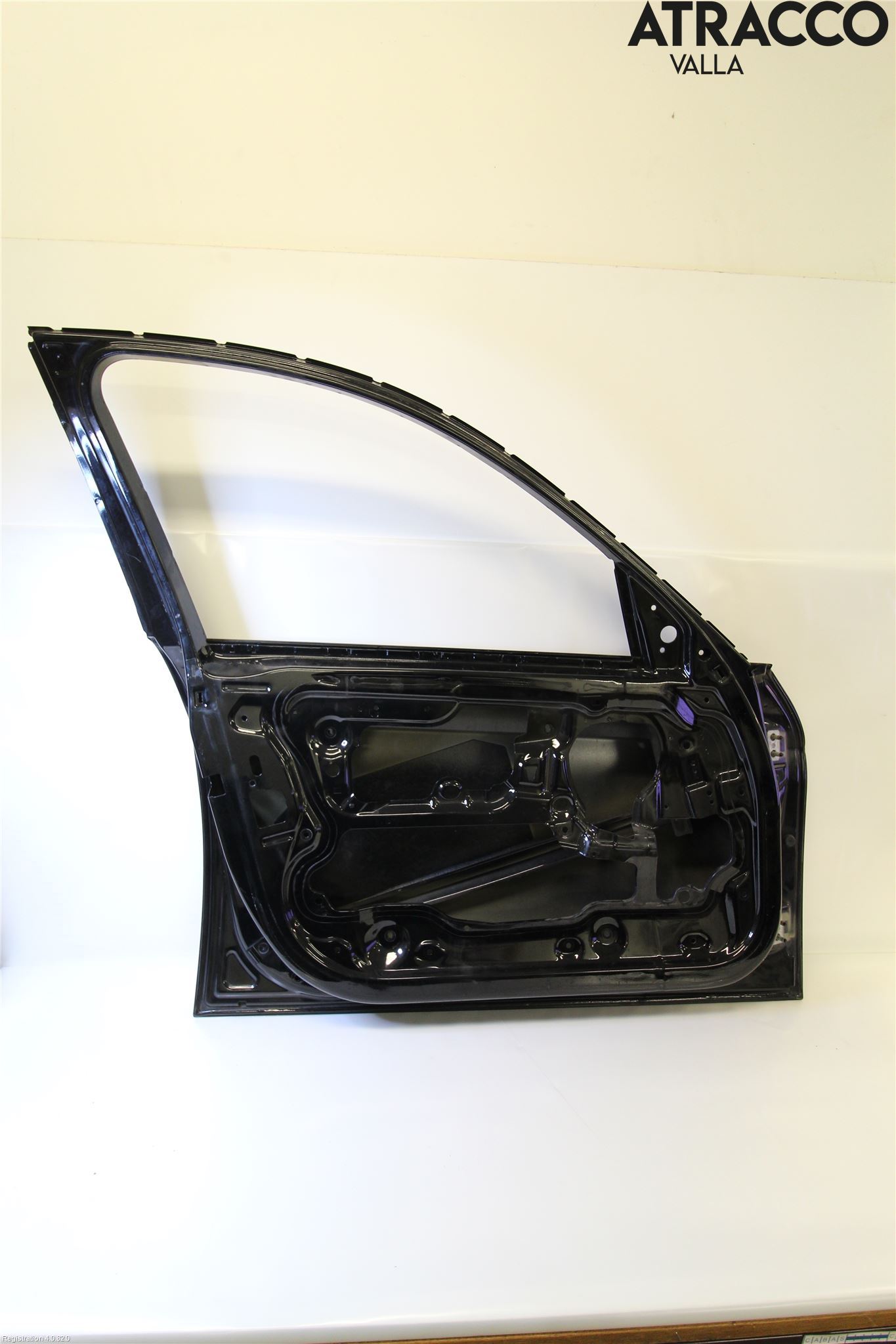 BMW 3 E90/91 SED/TOU 05-12 Dörr Fram Vänster