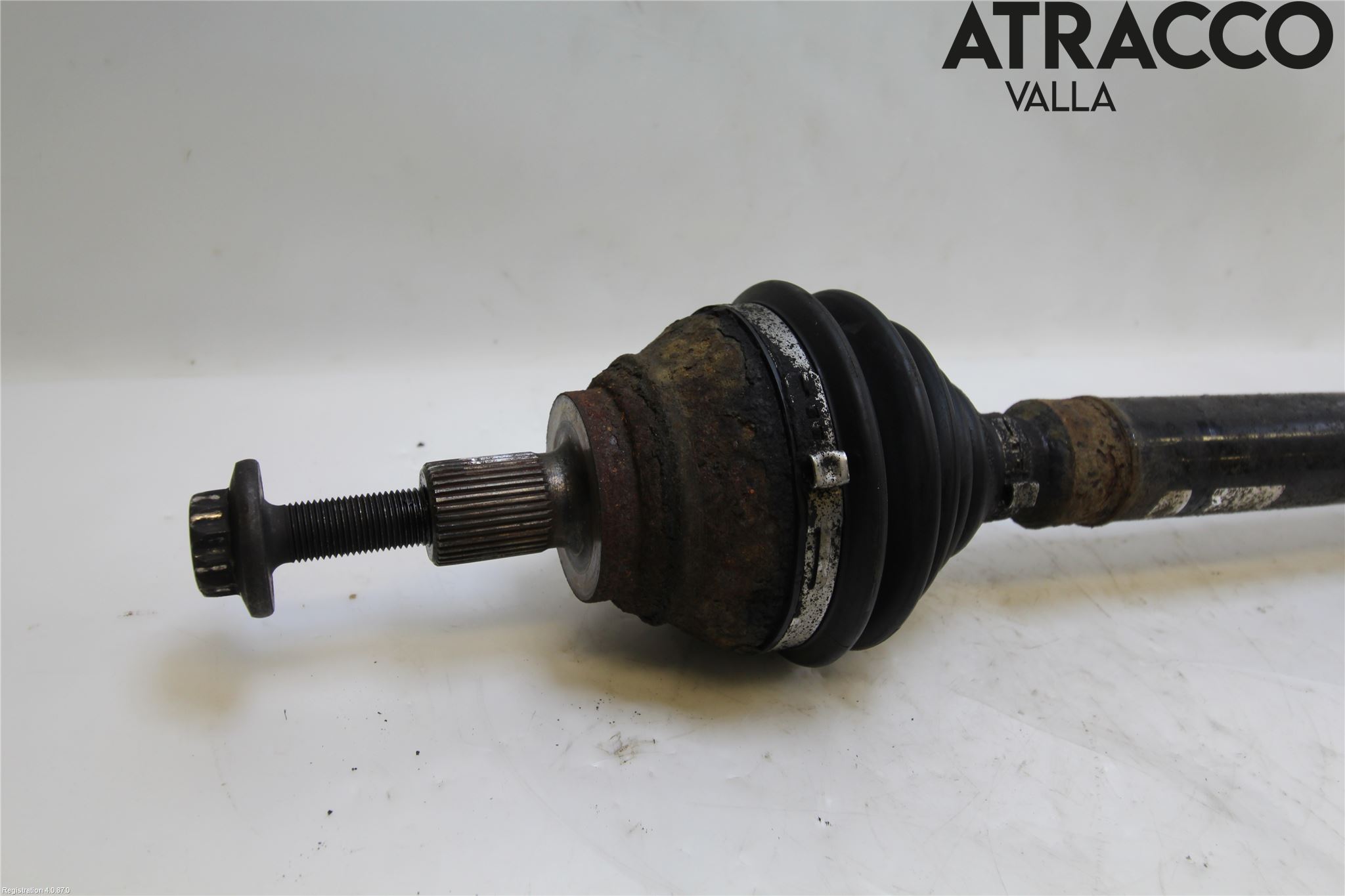 Volkswagen VW PASSAT 05-11 Drivaxel Fram Höger