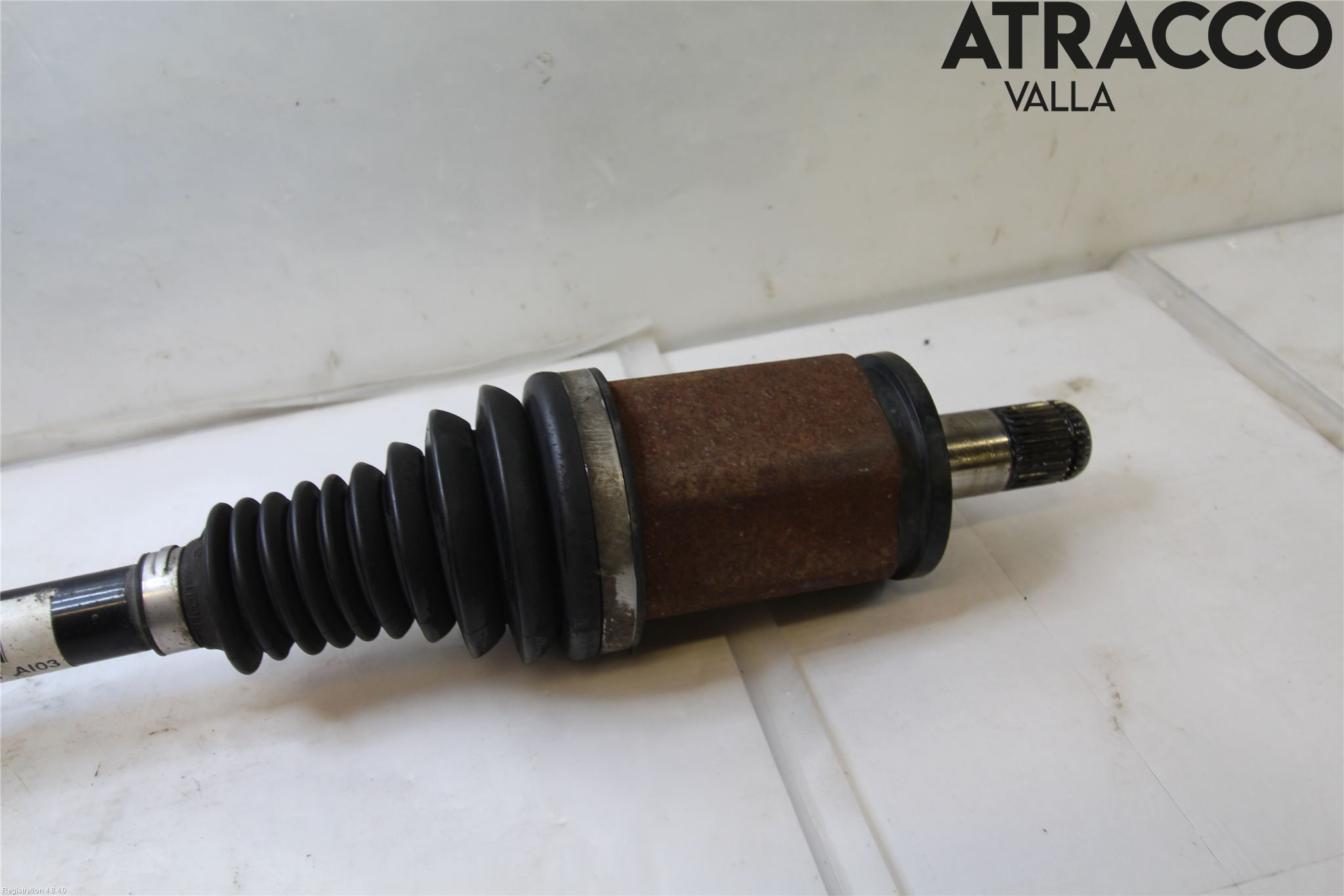 BMW 3 F30/F31/F80 12-19 Drivaxel Fram Vänster