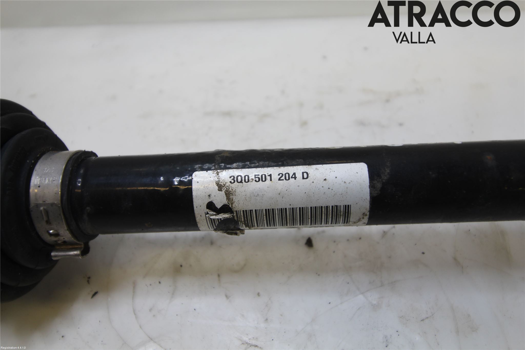 Volkswagen VW PASSAT 15-19 Drivaxel Bak Höger