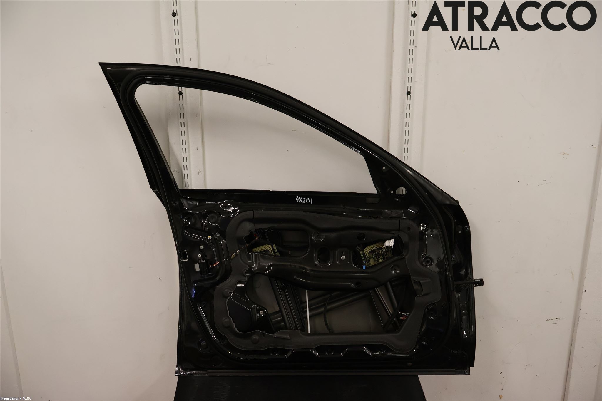 BMW 5 F10/F11/F18 09-17 Dörr Fram Vänster