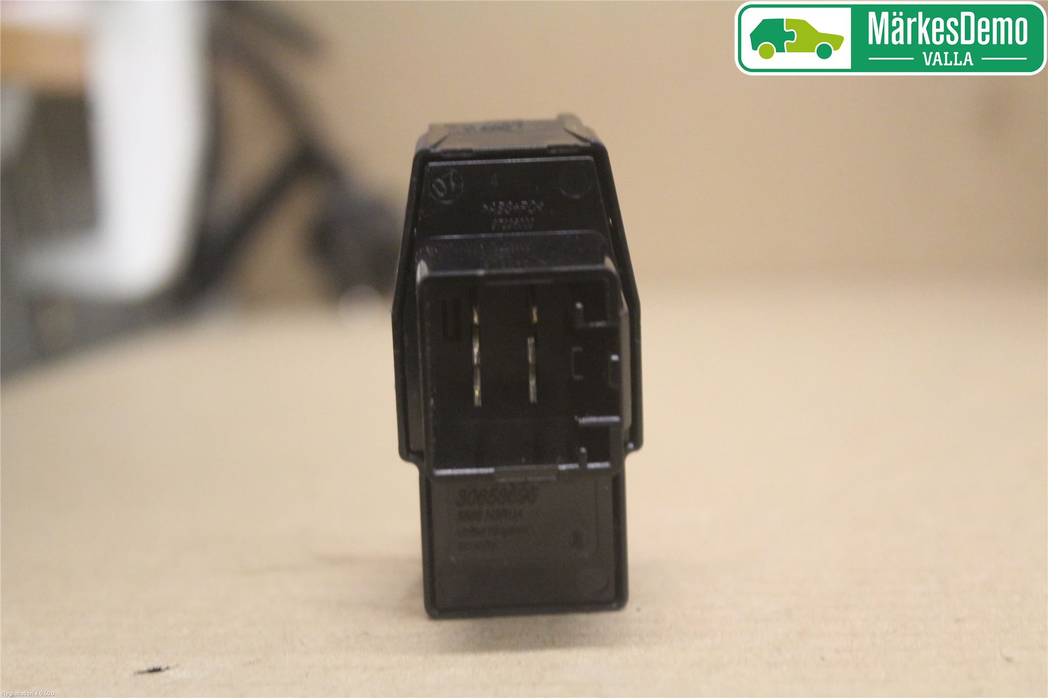 Volvo V70 05-08 Strömställare Elhiss