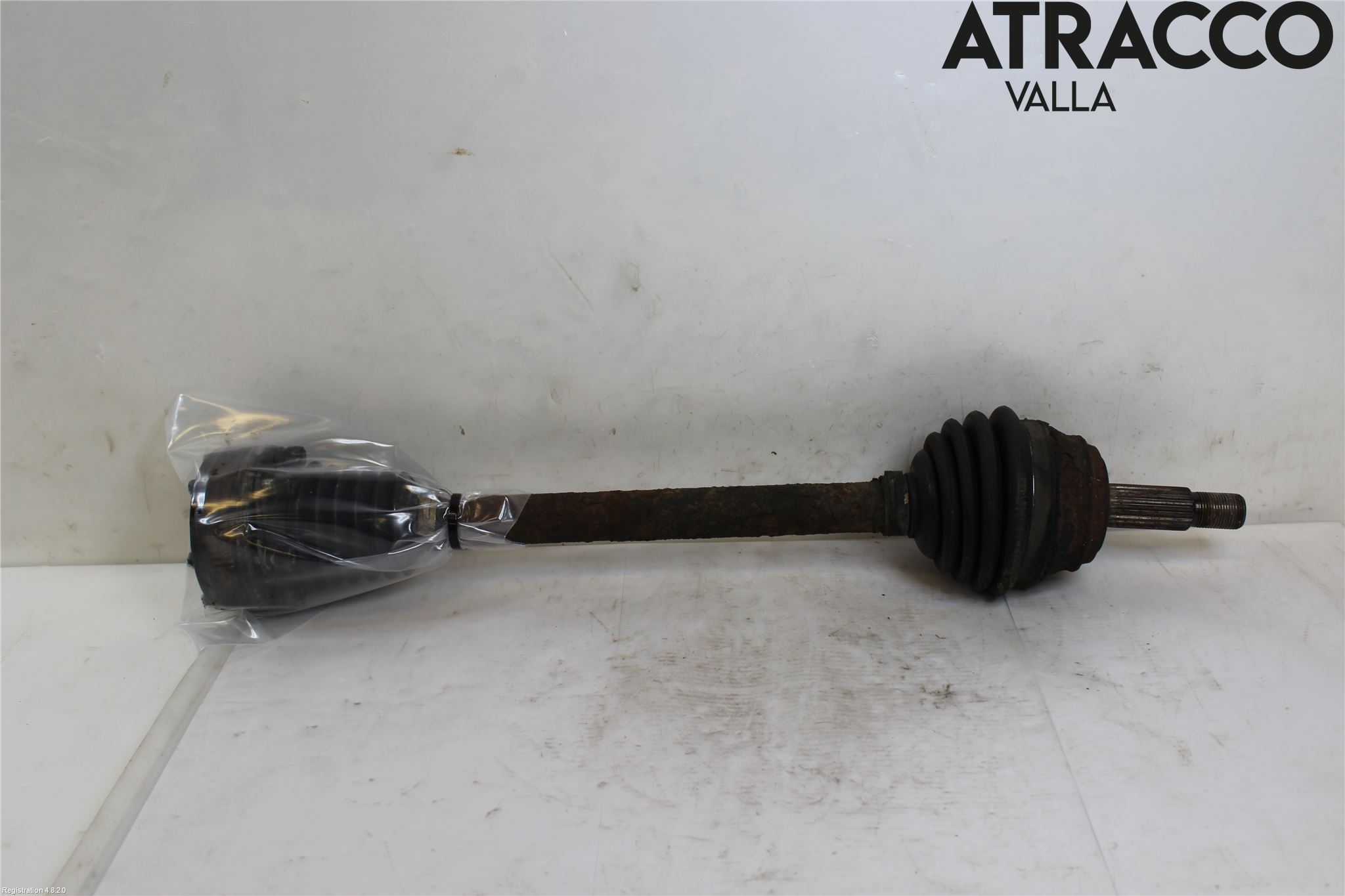 Volkswagen VW CADDY SKÅP    96-03 Drivaxel Fram Vänster