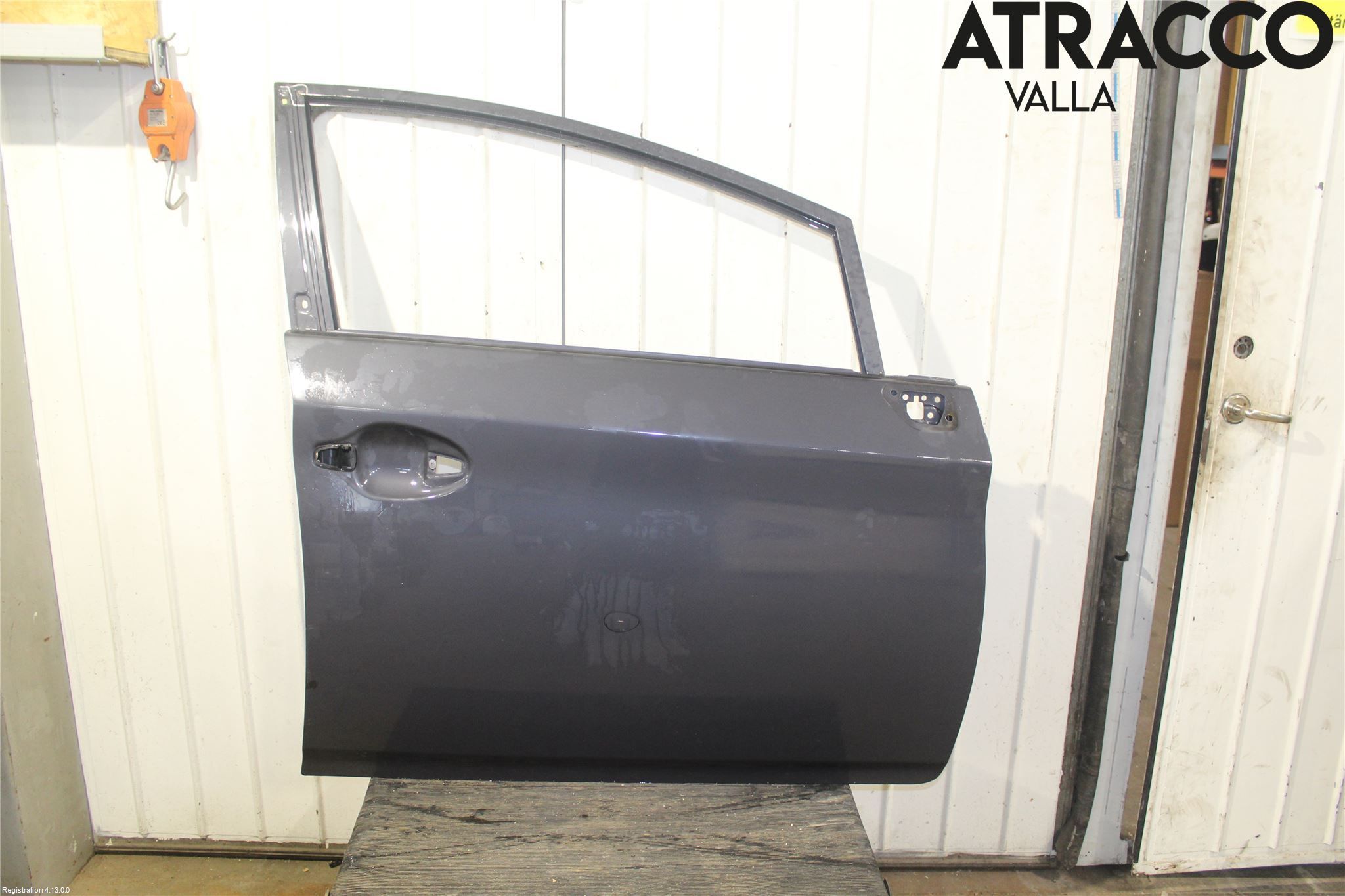 Toyota PRIUS ZVW30 09-20 Dörr Fram Höger